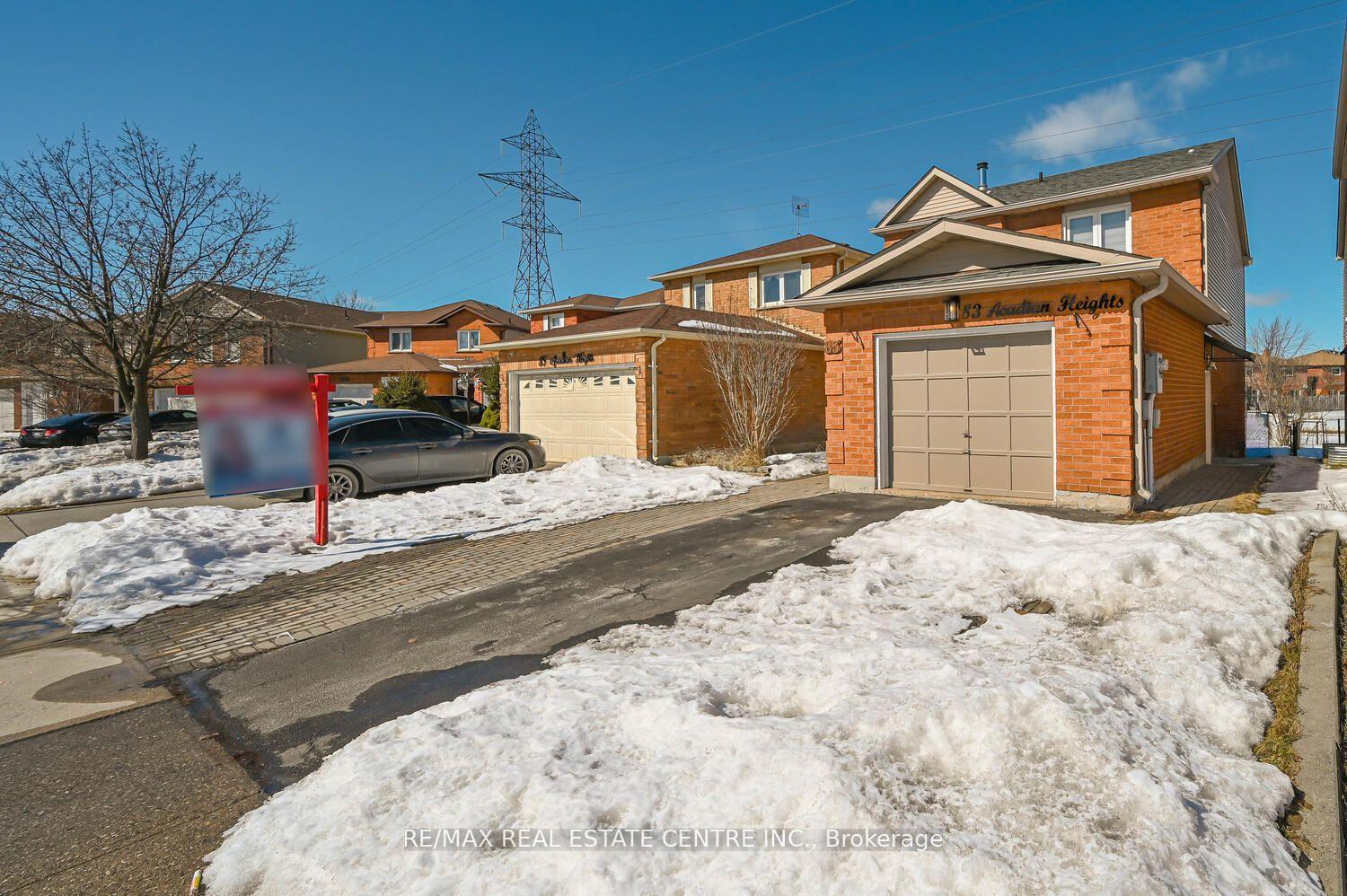 Photo 2 of 83 Acadian Heights, Brampton, Fletcher's Creek South — HOMEH
