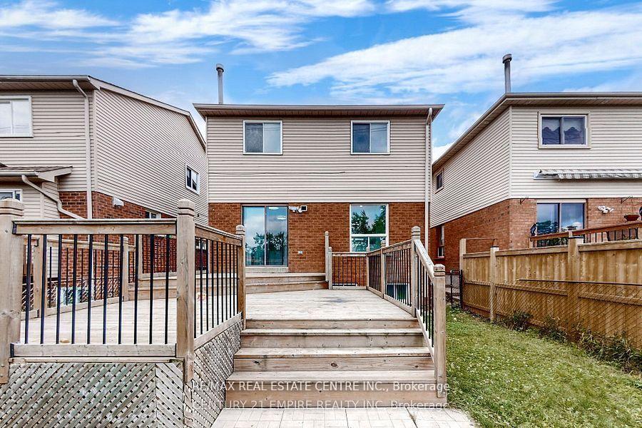 Photo 24 of 83 Acadian Heights, Brampton, Fletcher's Creek South — HOMEH