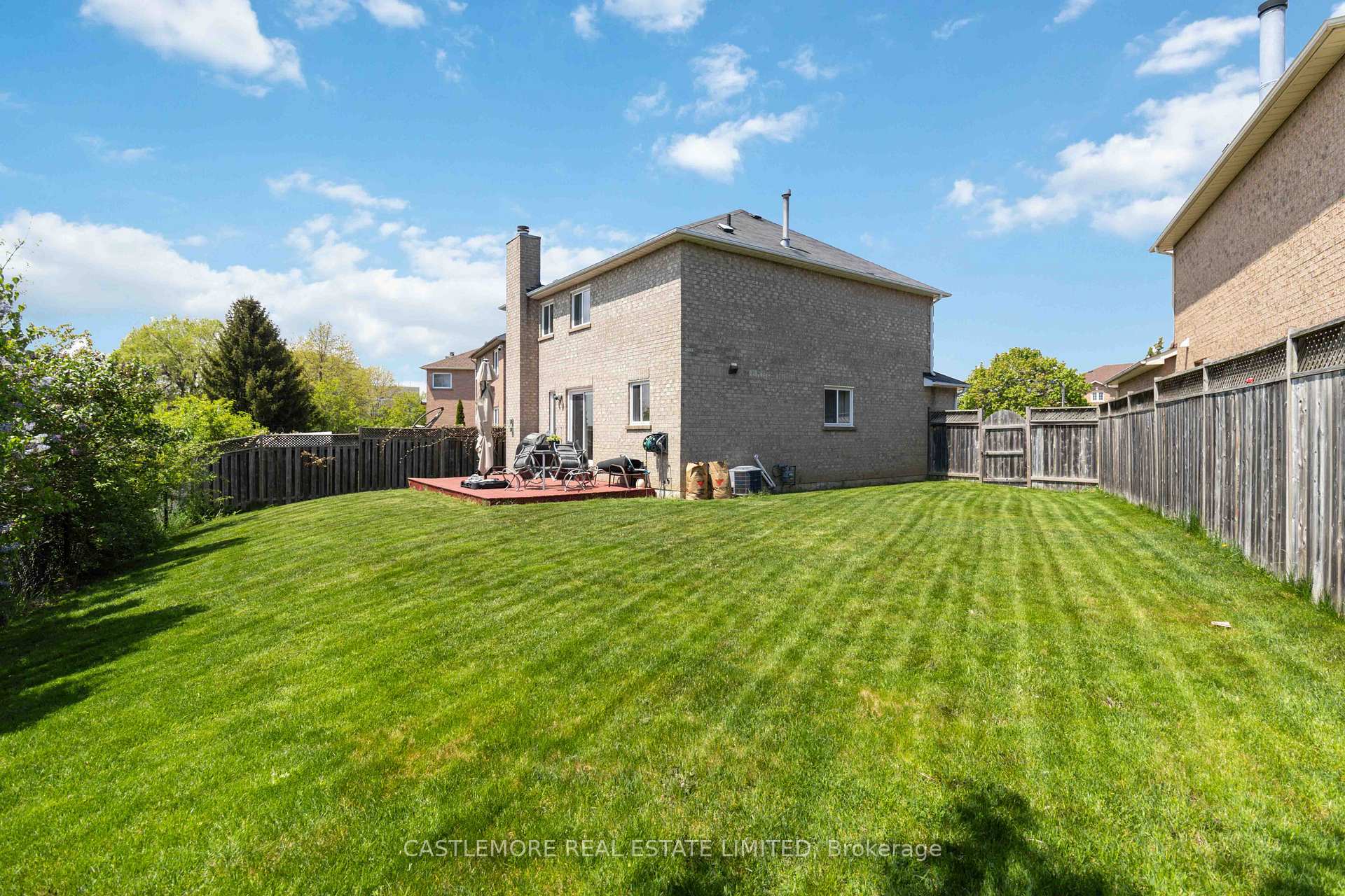 Photo 30 of 43 Vivians Crescent, Brampton, Fletcher's West — HOMEH