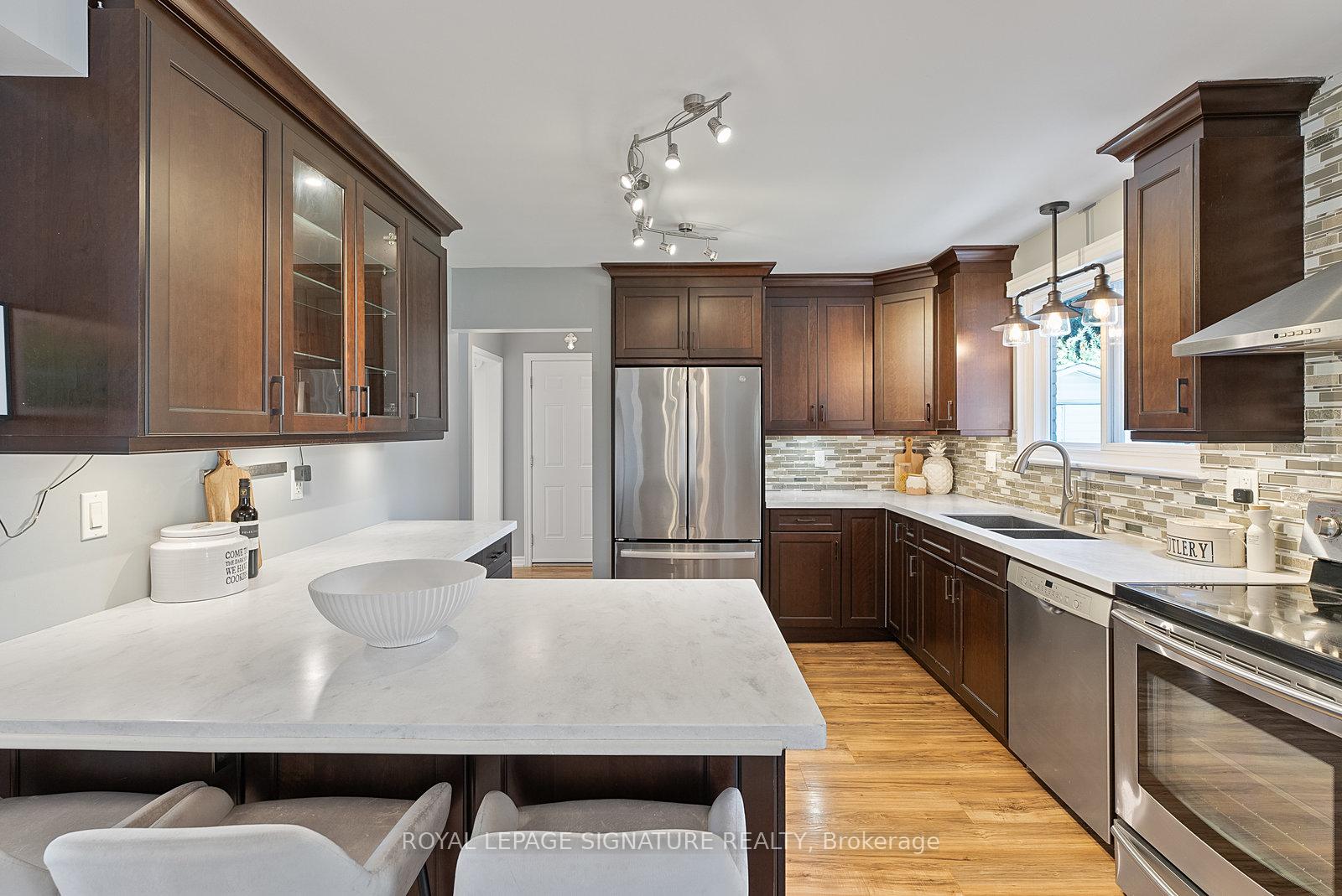 Photo 12 of 449 Bartley Bull Parkway, Brampton, Brampton East — HOMEH