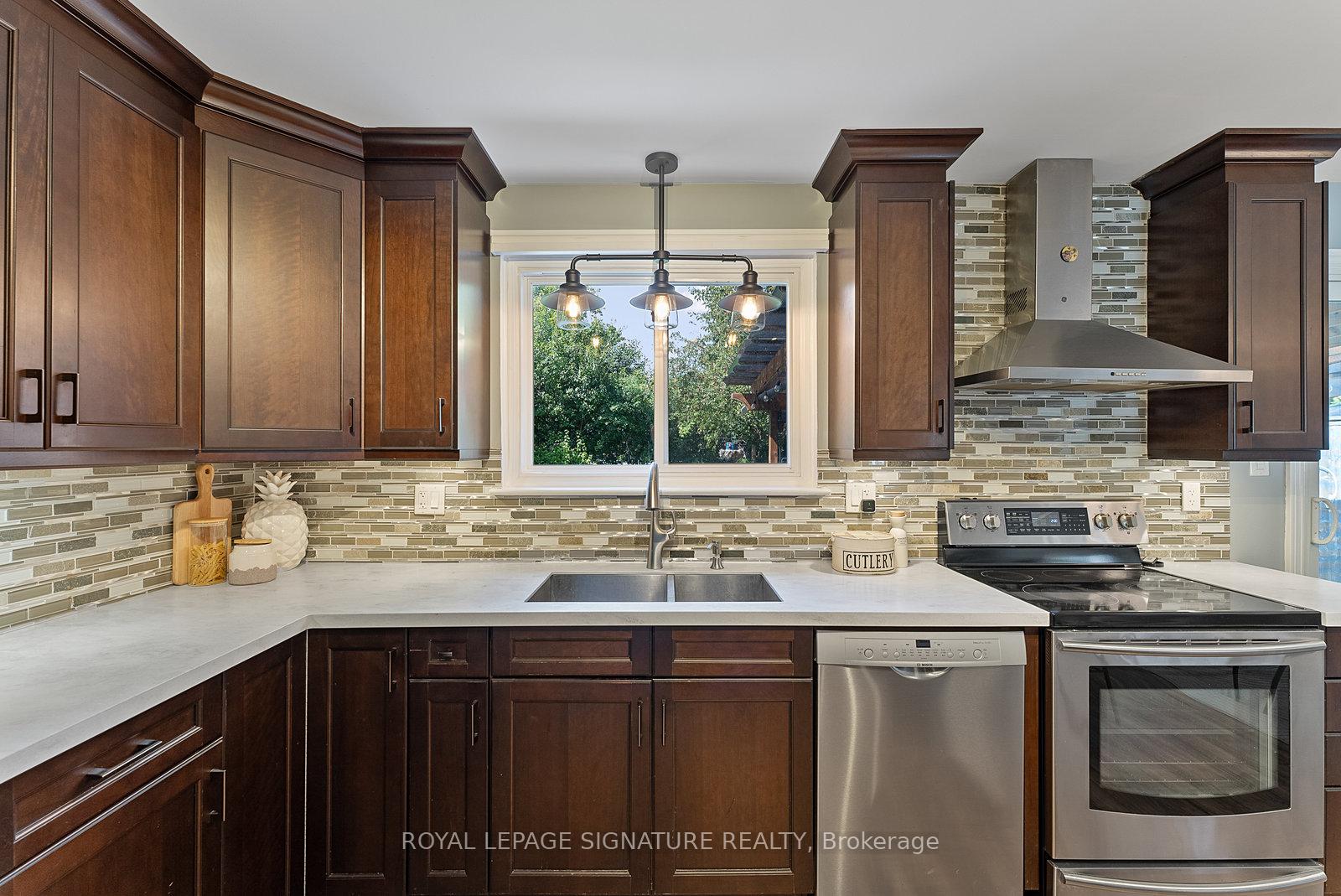 Photo 19 of 449 Bartley Bull Parkway, Brampton, Brampton East — HOMEH