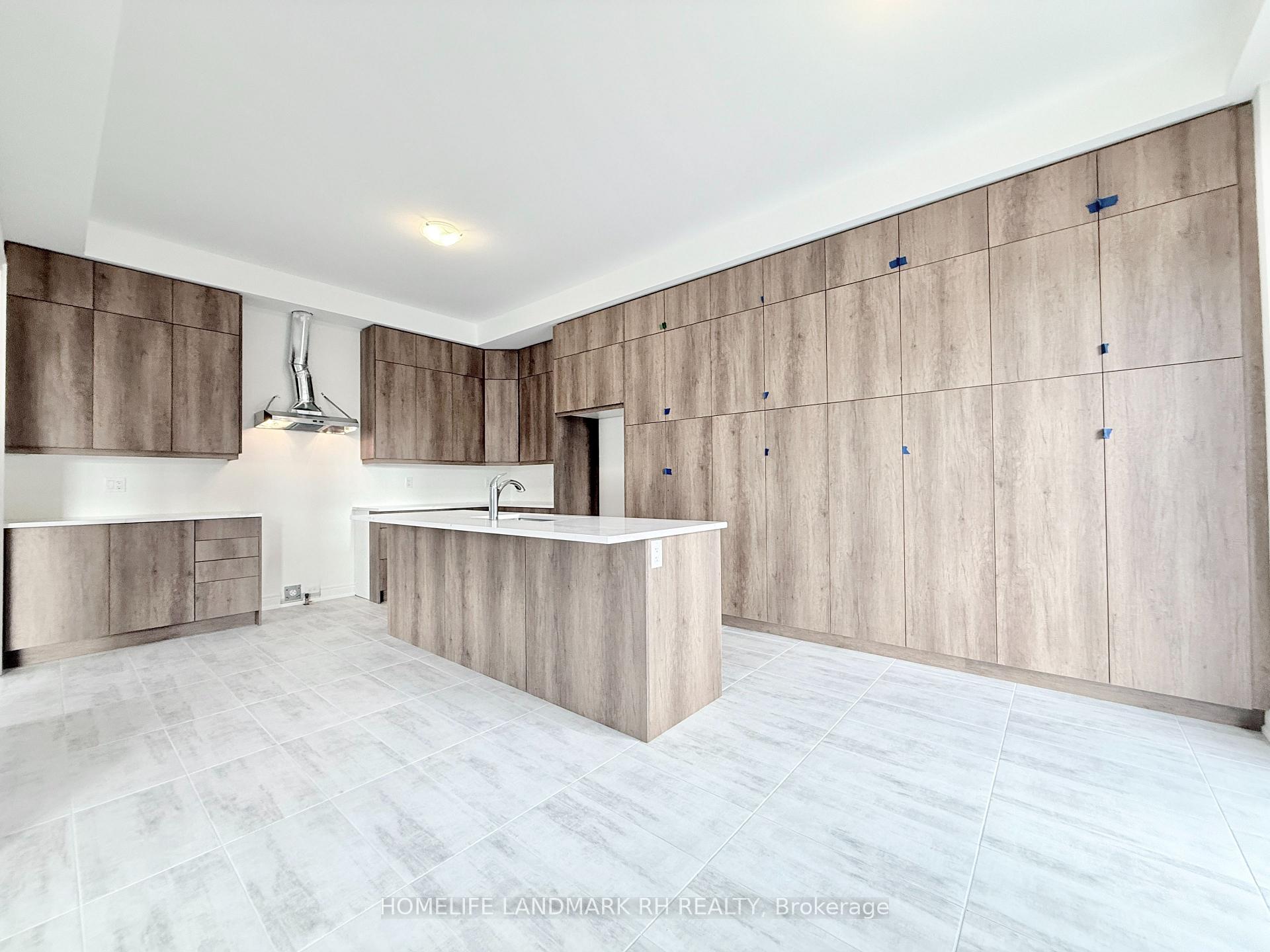 Photo 10 of 3 Emma Pearson Drive, Markham, Rural Markham — HOMEH