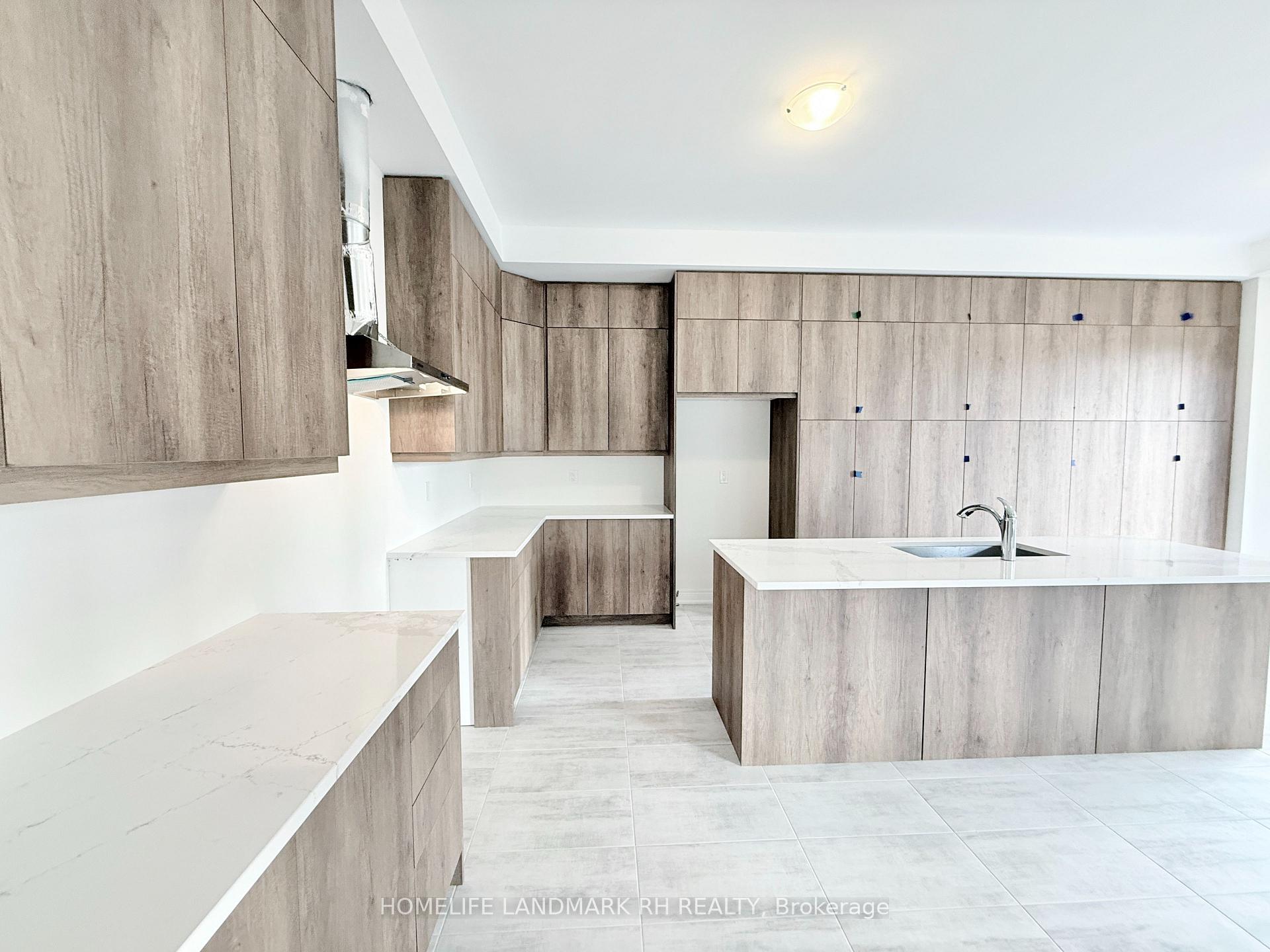 Photo 11 of 3 Emma Pearson Drive, Markham, Rural Markham — HOMEH