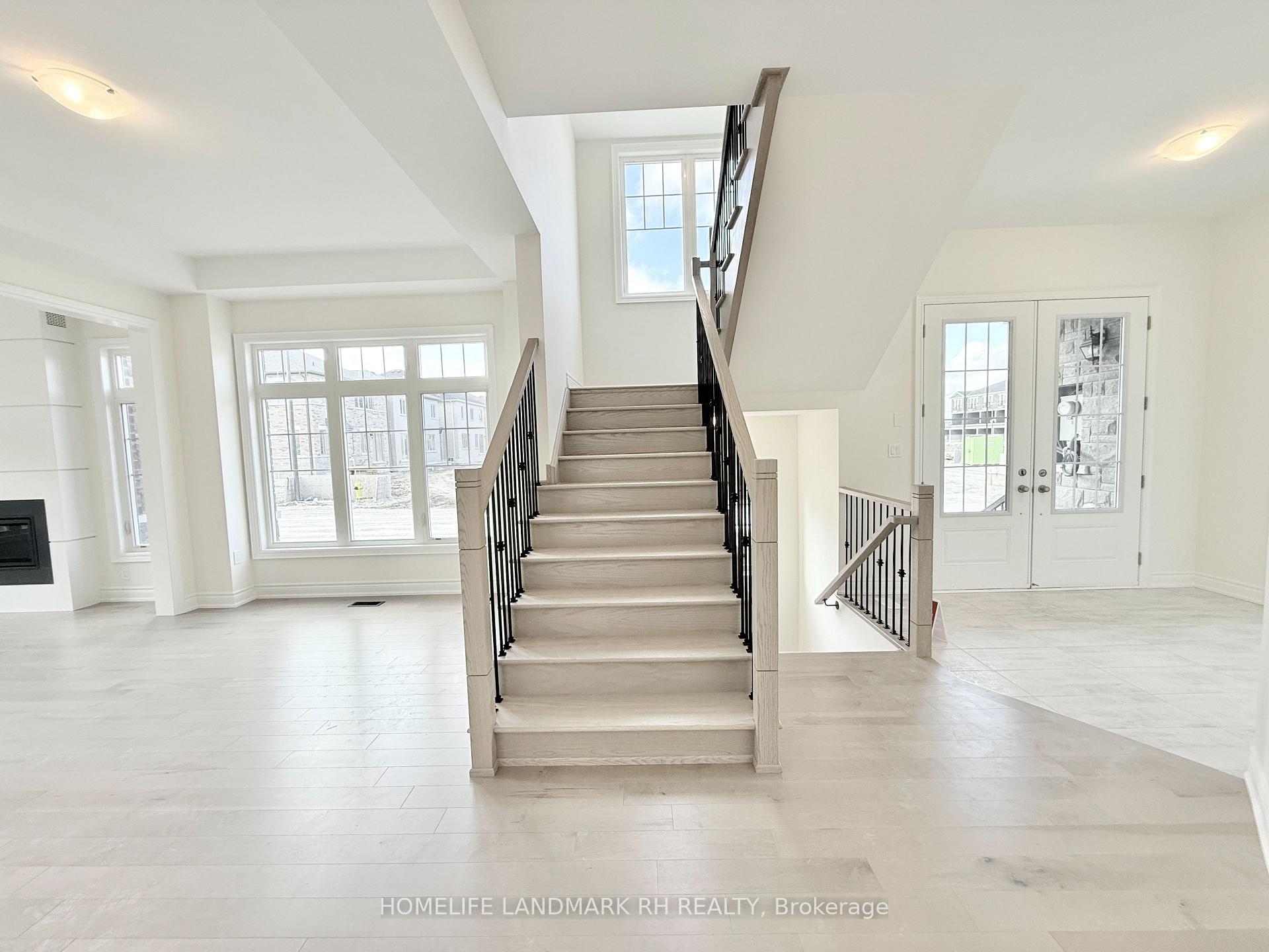 Photo 14 of 3 Emma Pearson Drive, Markham, Rural Markham — HOMEH