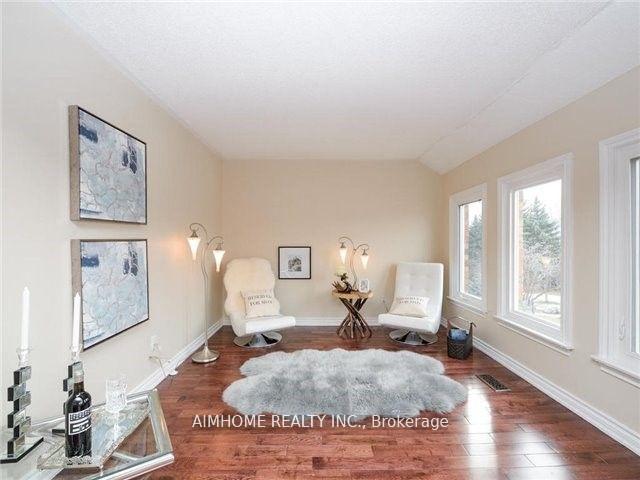 Photo 11 of 56 Braeside Square, Markham, Unionville — HOMEH
