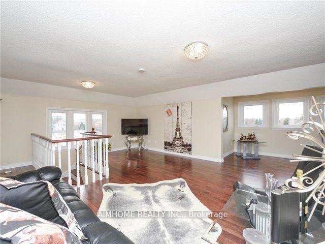 Photo 18 of 56 Braeside Square, Markham, Unionville — HOMEH