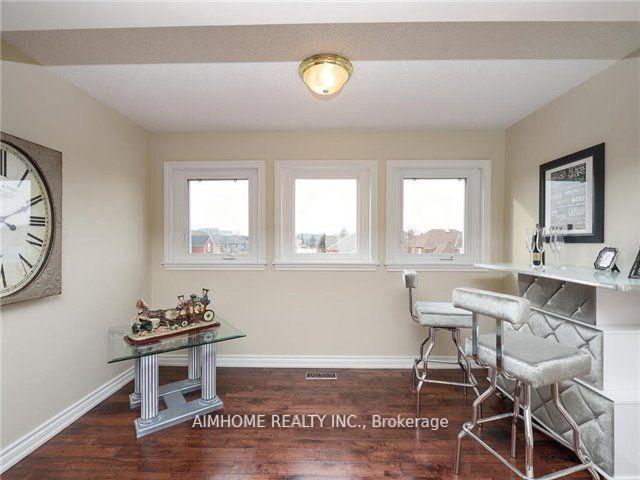 Photo 13 of 56 Braeside Square, Markham, Unionville — HOMEH
