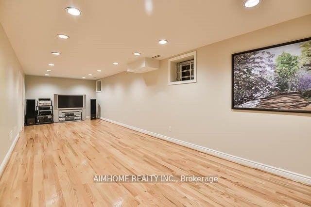 Photo 14 of 56 Braeside Square, Markham, Unionville — HOMEH