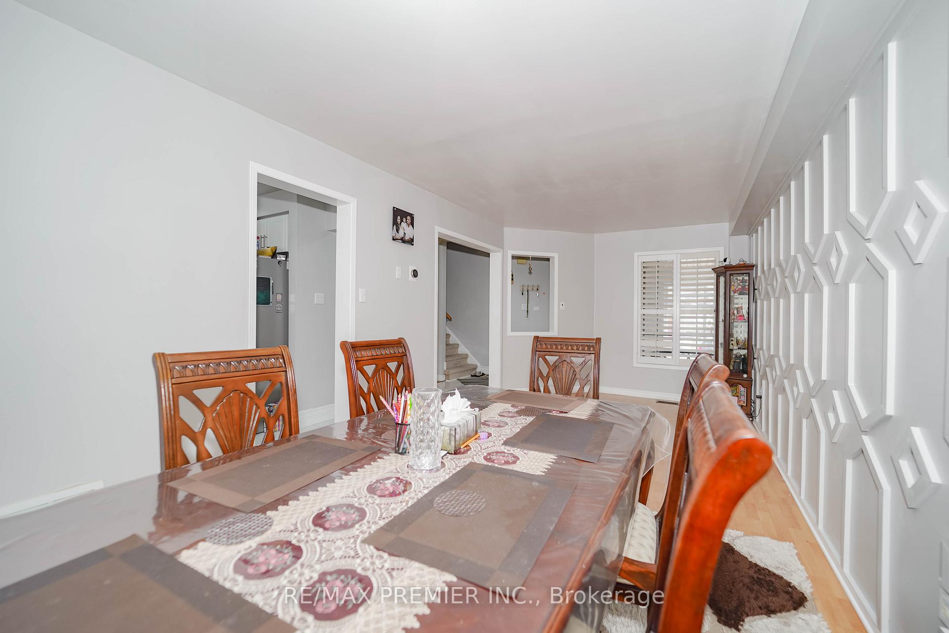 Photo 2 of 166 Cordgrass Crescent, Brampton, Sandringham-Wellington — HOMEH