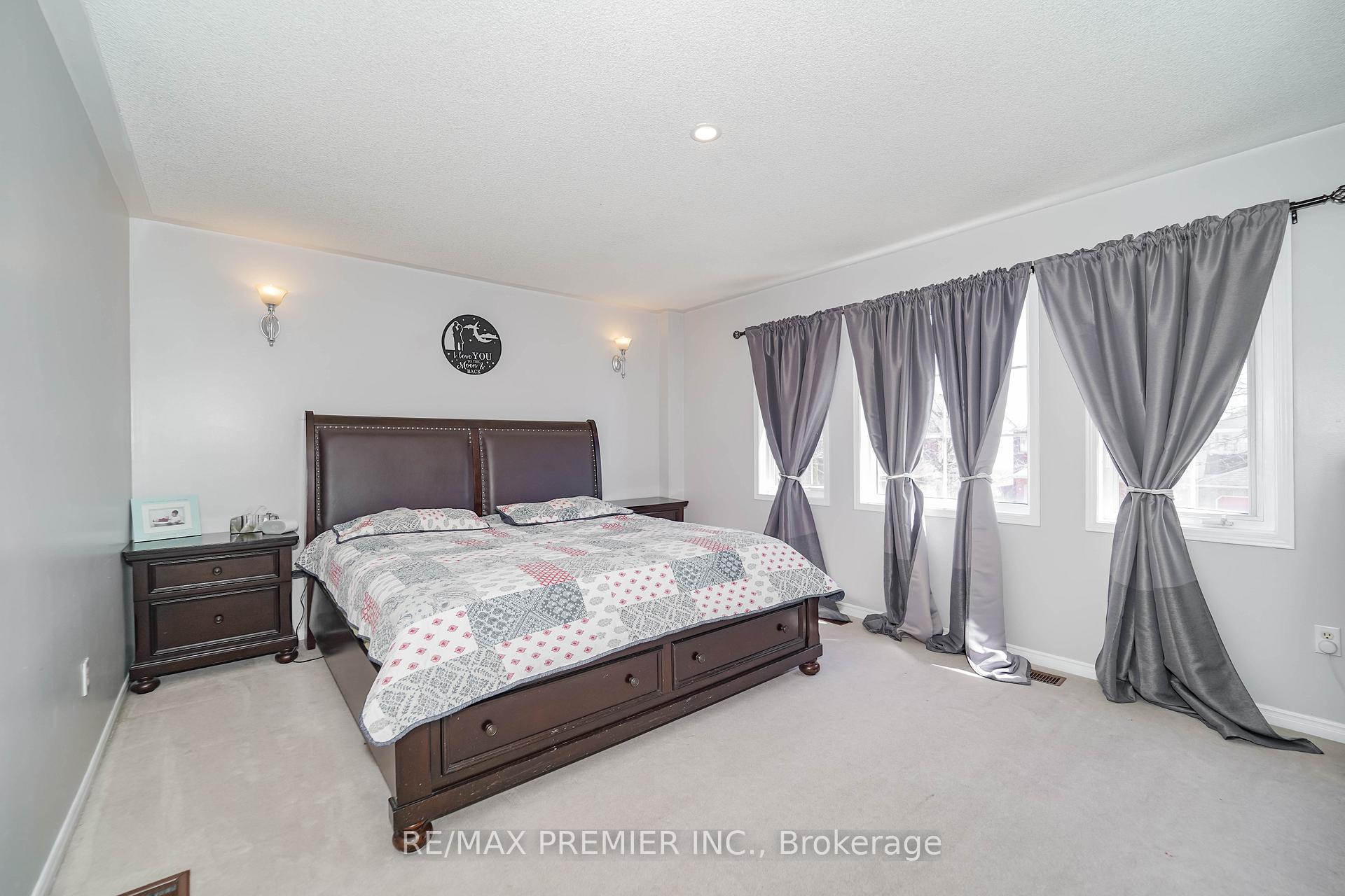 Photo 9 of 166 Cordgrass Crescent, Brampton, Sandringham-Wellington — HOMEH