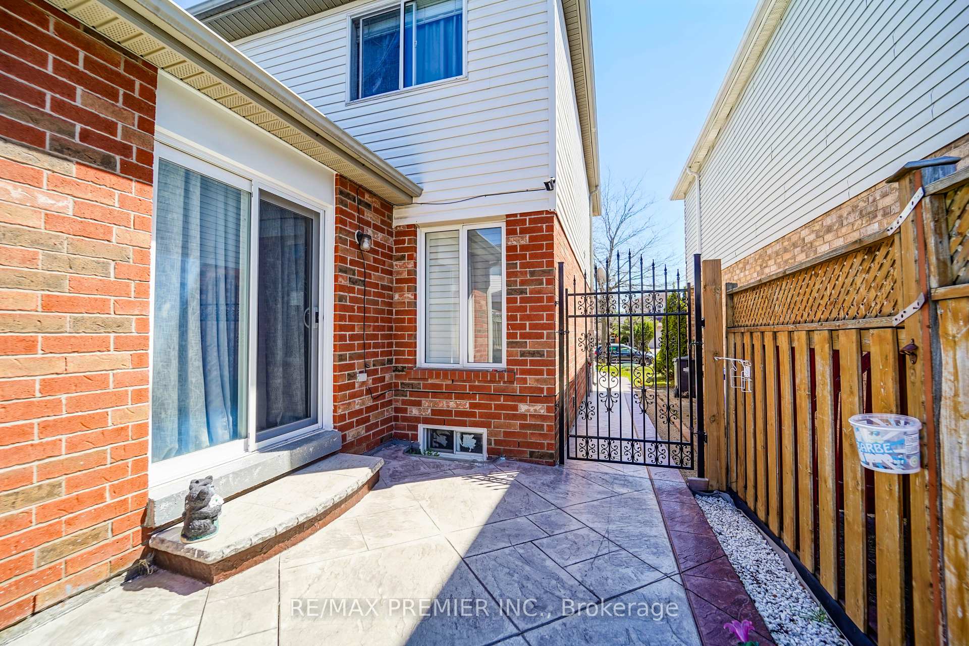 Photo 15 of 166 Cordgrass Crescent, Brampton, Sandringham-Wellington — HOMEH