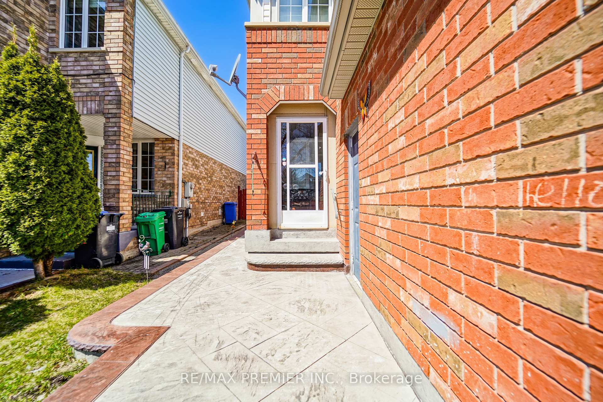 Photo 17 of 166 Cordgrass Crescent, Brampton, Sandringham-Wellington — HOMEH