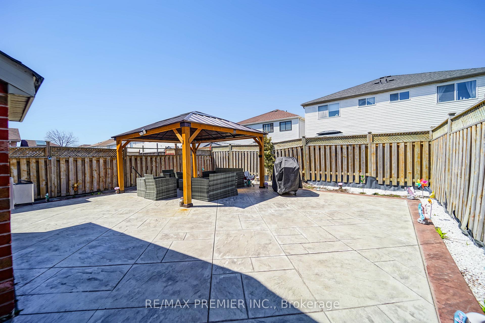 Photo 16 of 166 Cordgrass Crescent, Brampton, Sandringham-Wellington — HOMEH