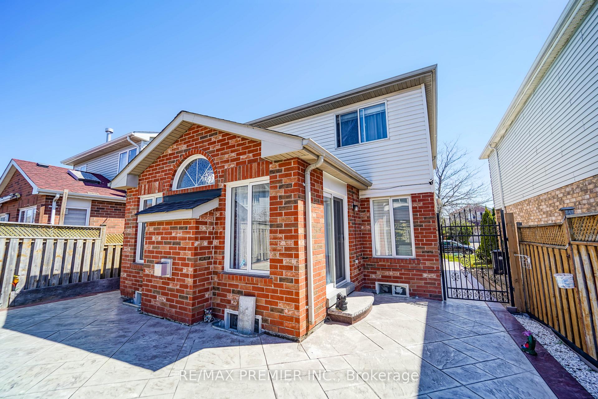 Photo 21 of 166 Cordgrass Crescent, Brampton, Sandringham-Wellington — HOMEH