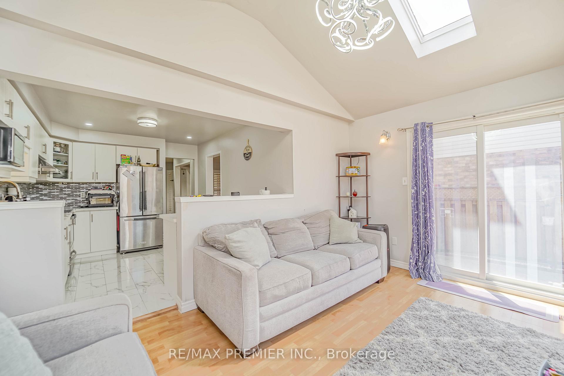 Photo 37 of 166 Cordgrass Crescent, Brampton, Sandringham-Wellington — HOMEH