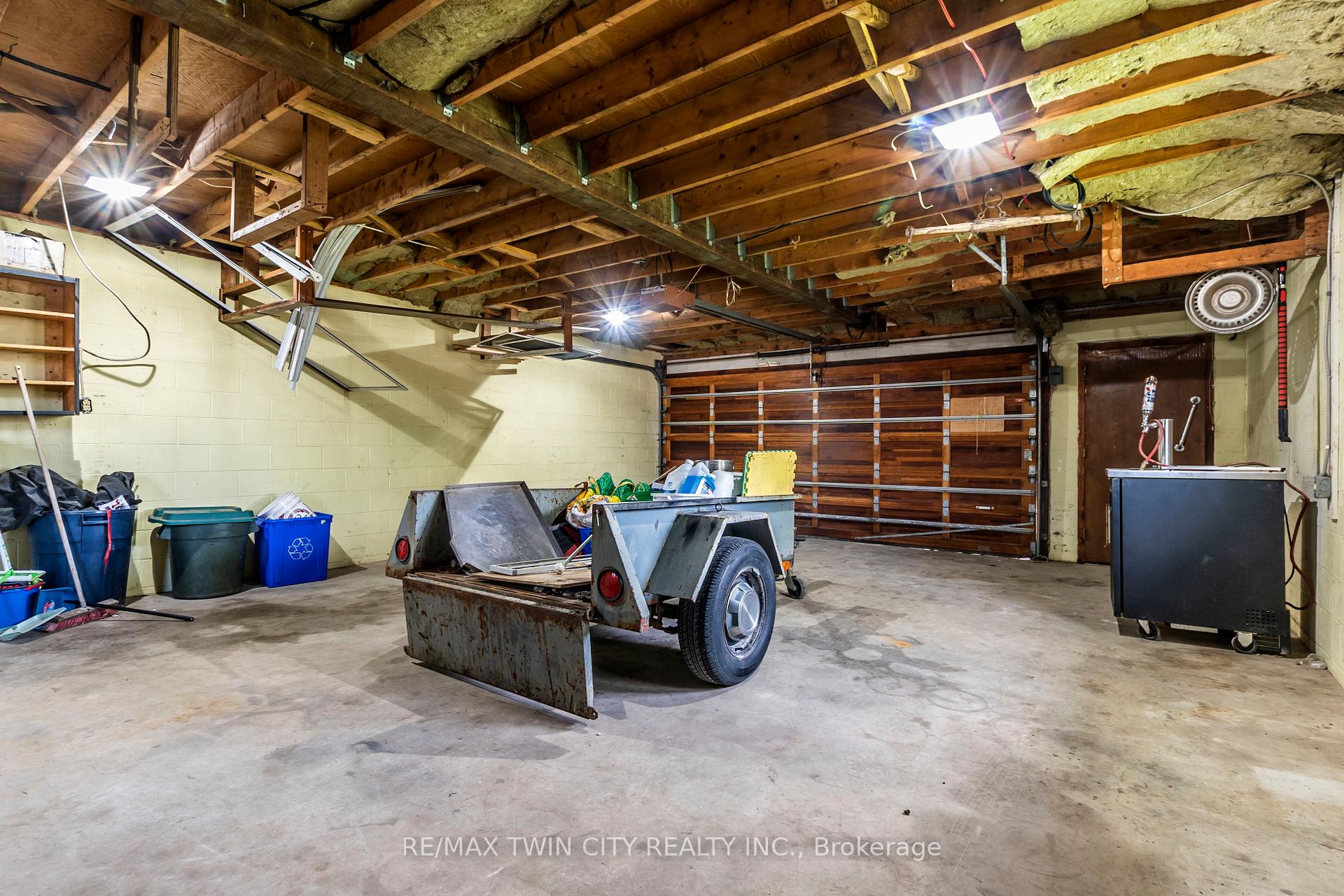 Photo 50 of 413 Carson Drive, Kitchener — HOMEH
