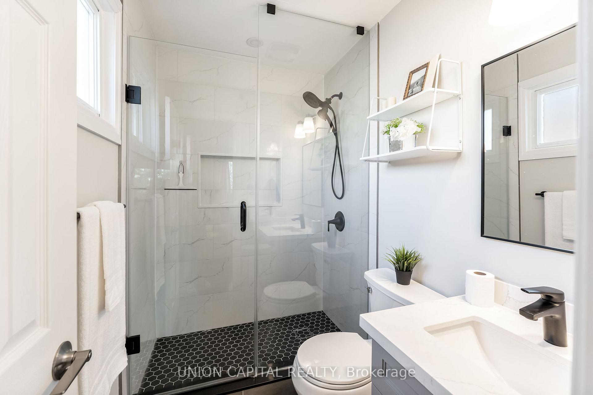 Photo 14 of 64 Lilac Avenue, Markham, Aileen-Willowbrook — HOMEH
