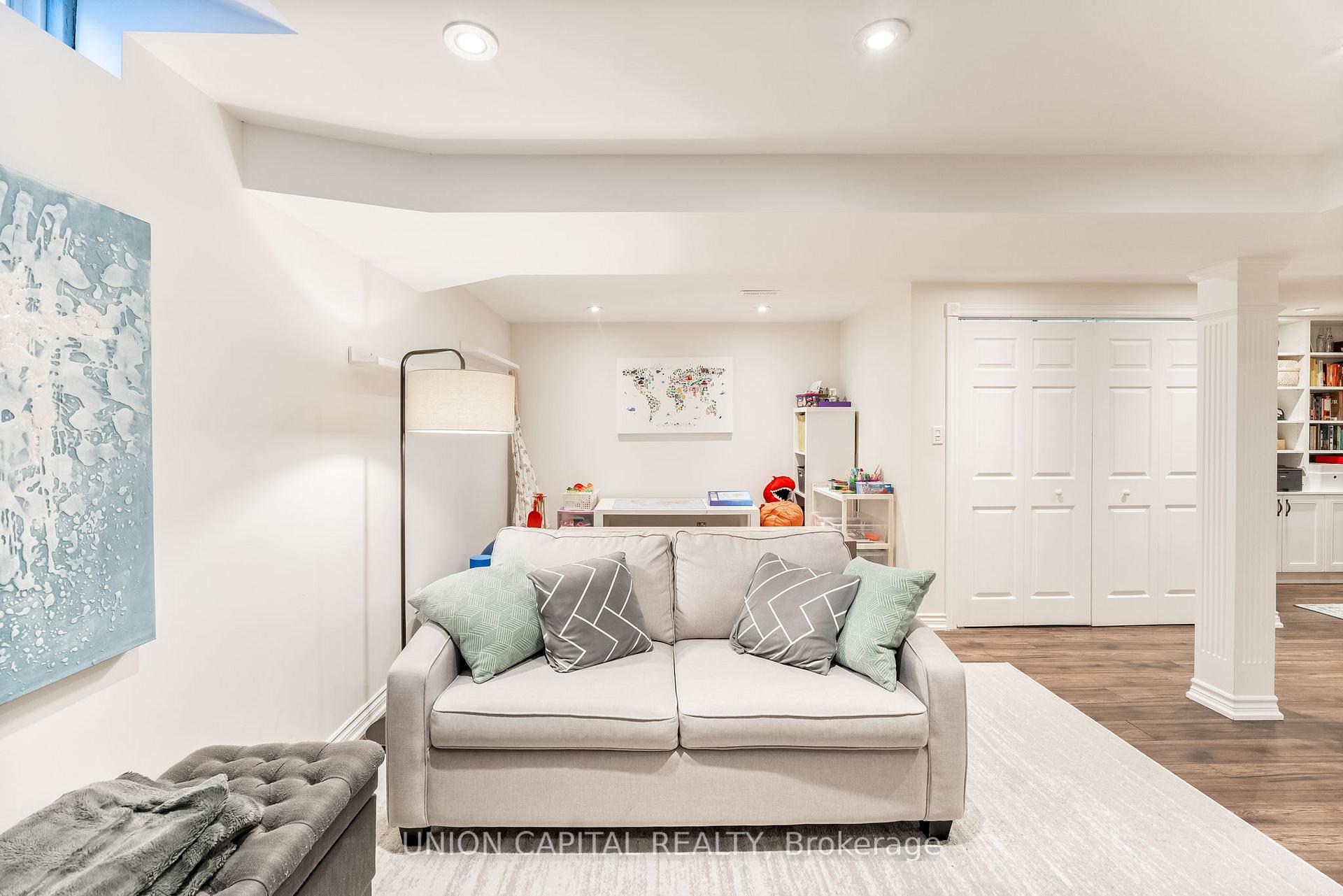 Photo 25 of 64 Lilac Avenue, Markham, Aileen-Willowbrook — HOMEH