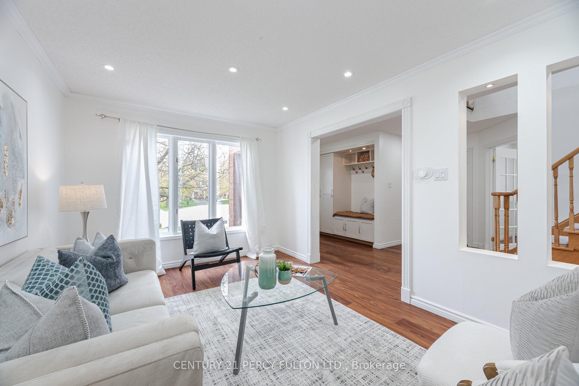 Photo 4 of 269 Hoover Drive, Pickering, Rougemount — HOMEH