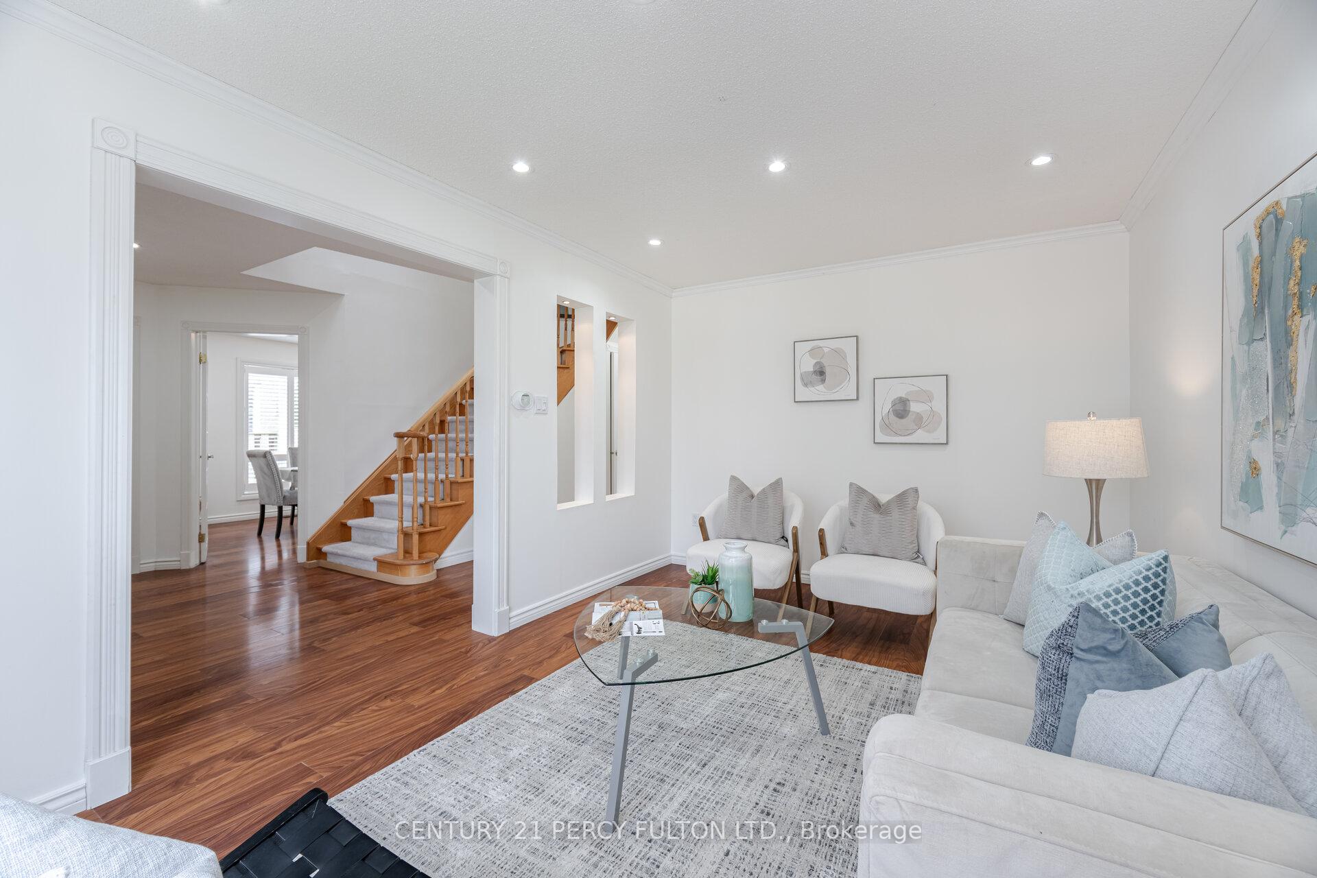 Photo 7 of 269 Hoover Drive, Pickering, Rougemount — HOMEH
