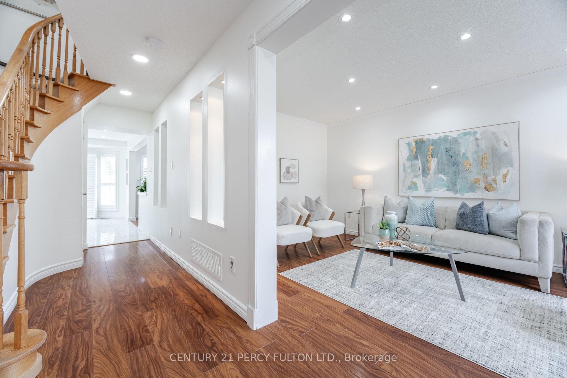 Photo 10 of 269 Hoover Drive, Pickering, Rougemount — HOMEH