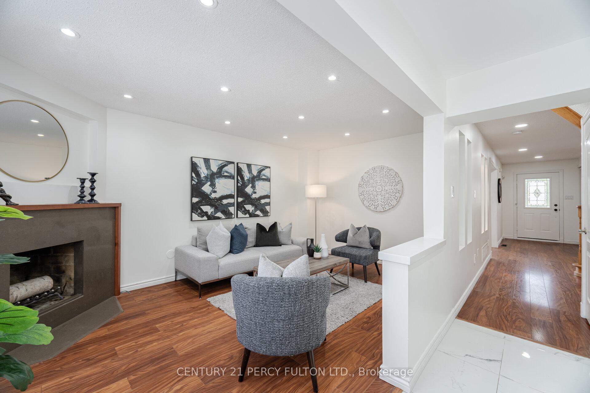 Photo 12 of 269 Hoover Drive, Pickering, Rougemount — HOMEH