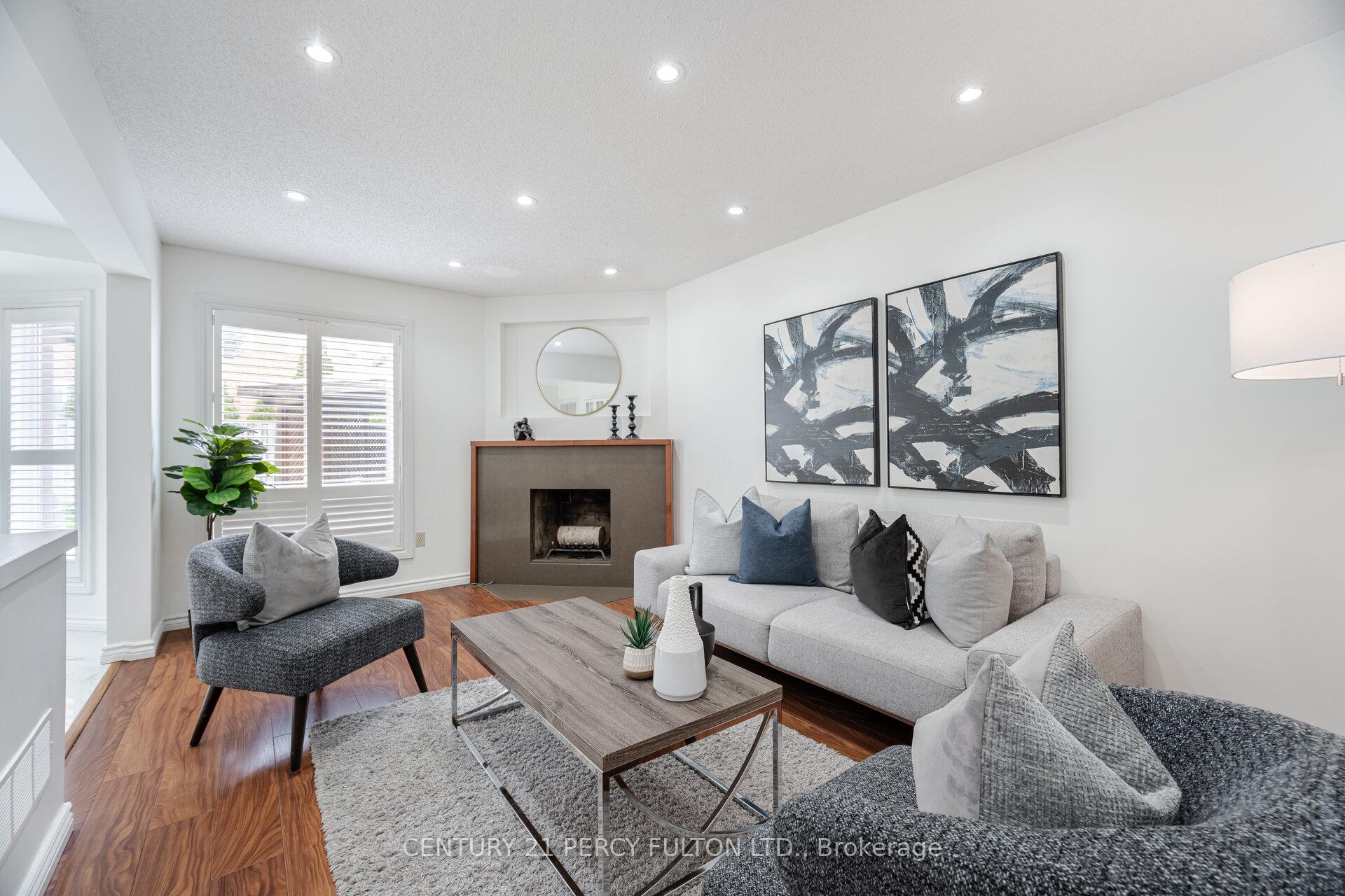 Photo 20 of 269 Hoover Drive, Pickering, Rougemount — HOMEH