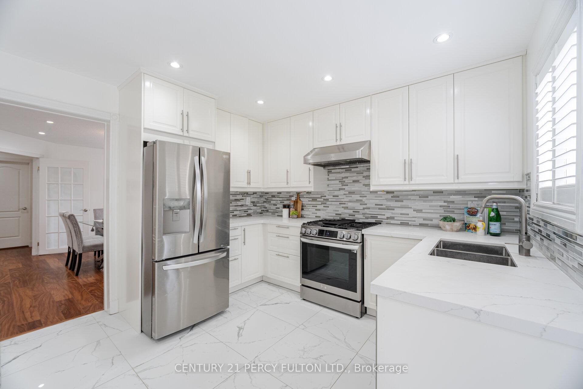 Photo 17 of 269 Hoover Drive, Pickering, Rougemount — HOMEH