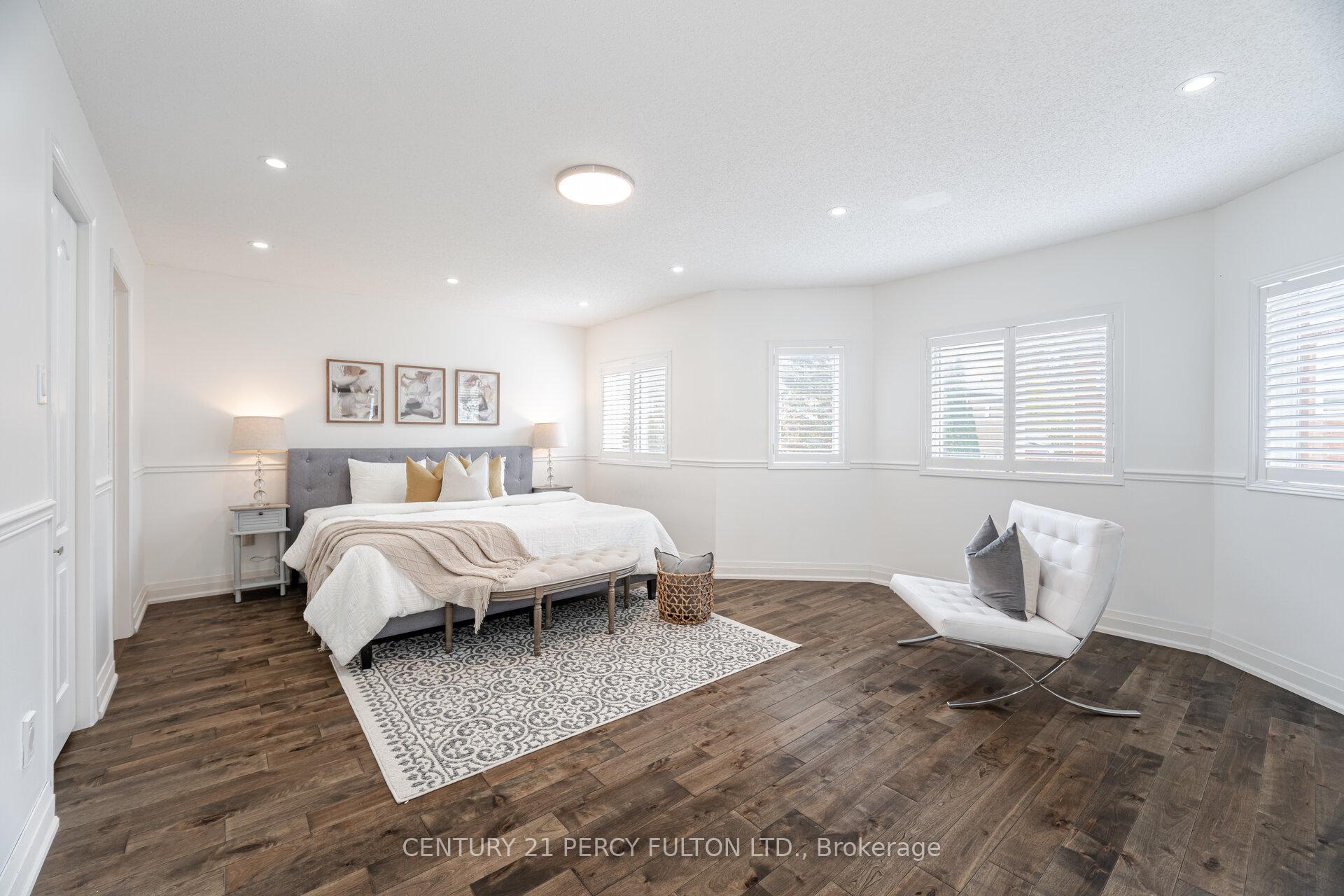 Photo 32 of 269 Hoover Drive, Pickering, Rougemount — HOMEH
