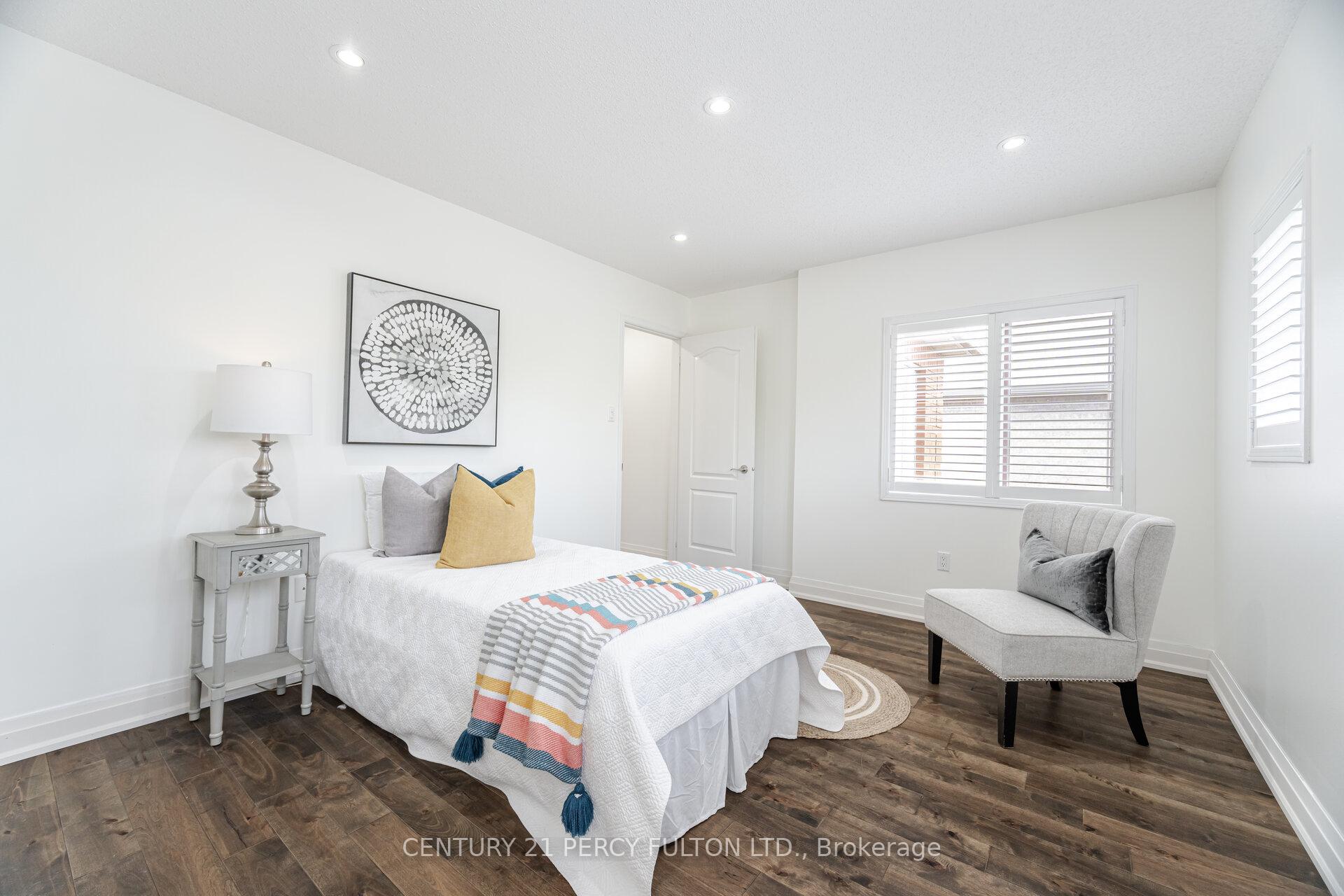 Photo 35 of 269 Hoover Drive, Pickering, Rougemount — HOMEH