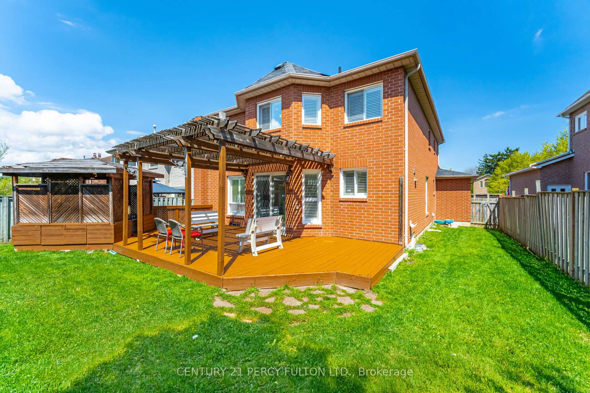 Photo 44 of 269 Hoover Drive, Pickering, Rougemount — HOMEH