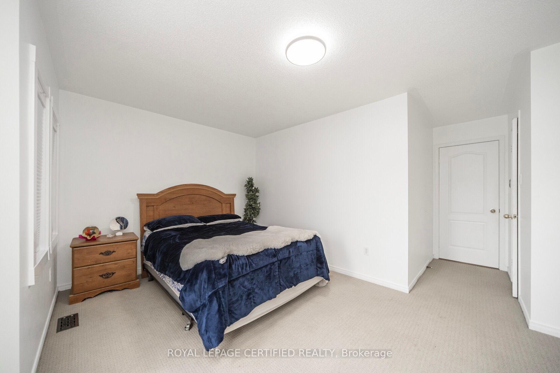 Photo 17 of 79 Native Landing, Brampton, Fletcher's Creek Village — HOMEH