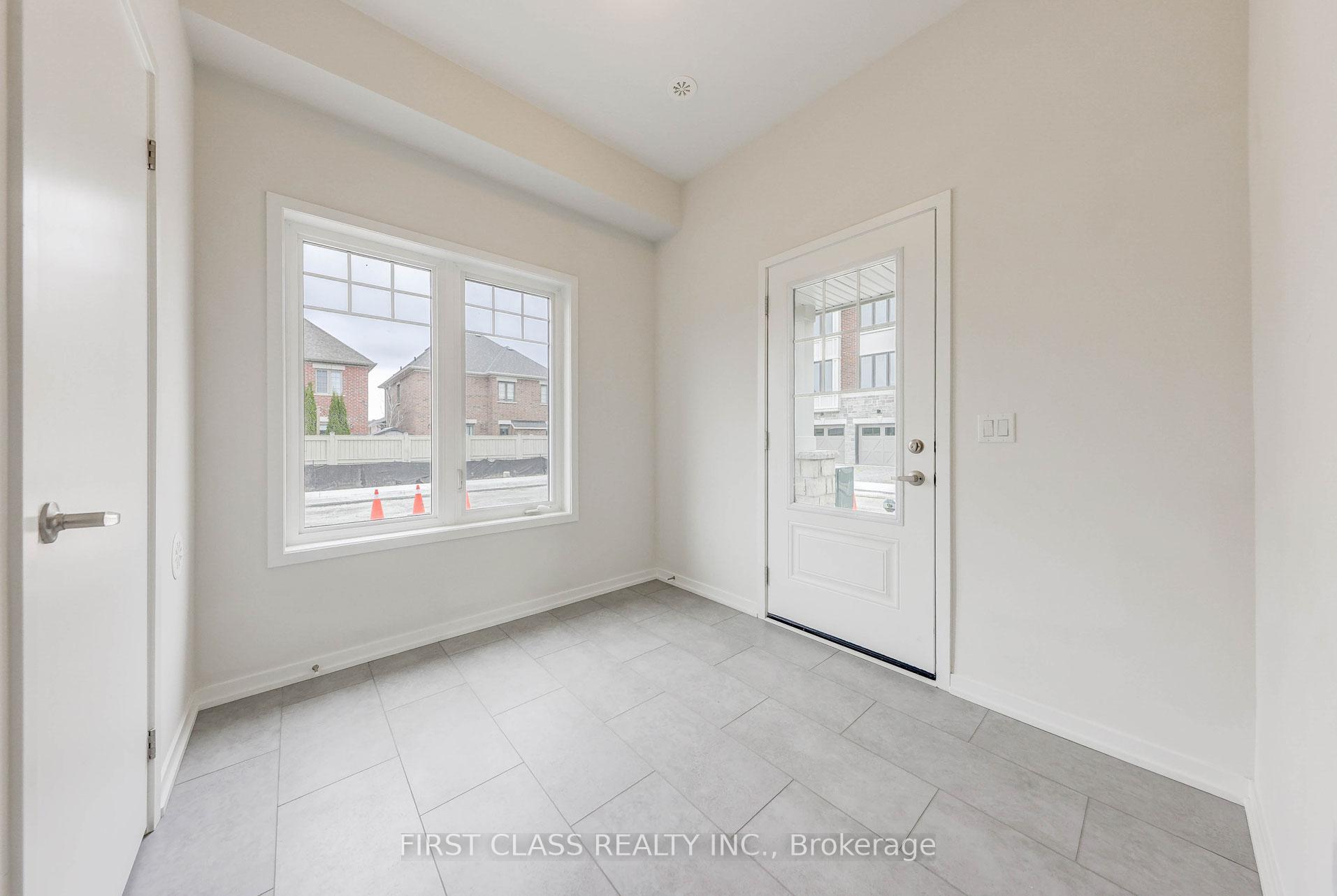 Photo 3 of 23 Pierre Berton Boulevard, Vaughan, Kleinburg — HOMEH