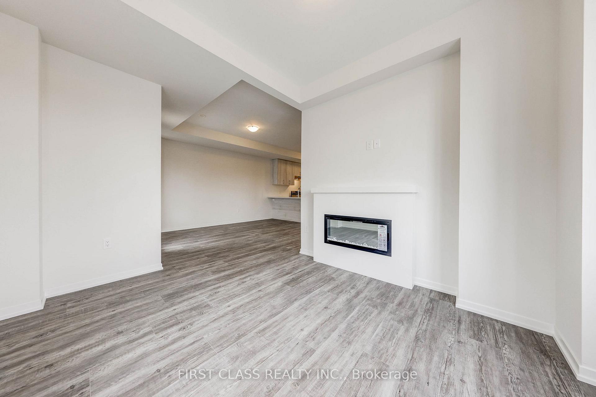 Photo 6 of 23 Pierre Berton Boulevard, Vaughan, Kleinburg — HOMEH