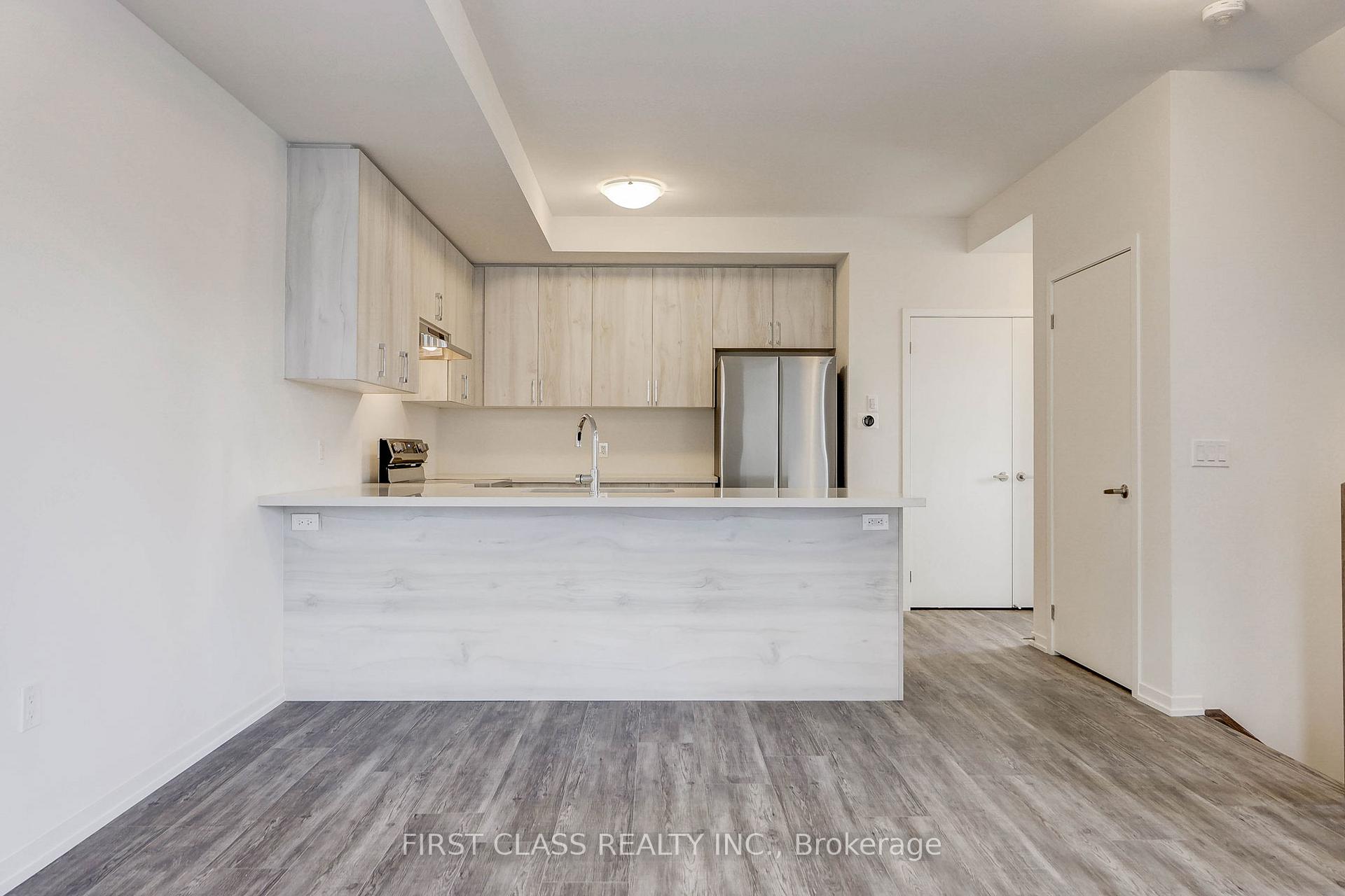 Photo 5 of 23 Pierre Berton Boulevard, Vaughan, Kleinburg — HOMEH