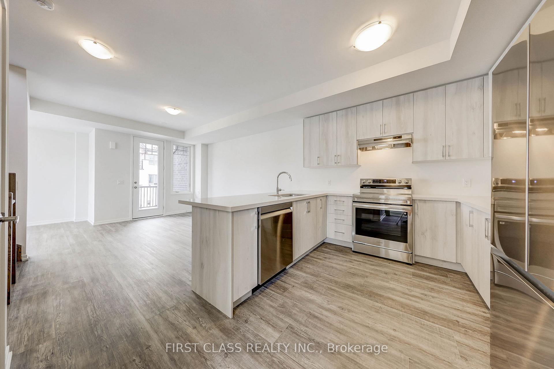 Photo 14 of 23 Pierre Berton Boulevard, Vaughan, Kleinburg — HOMEH