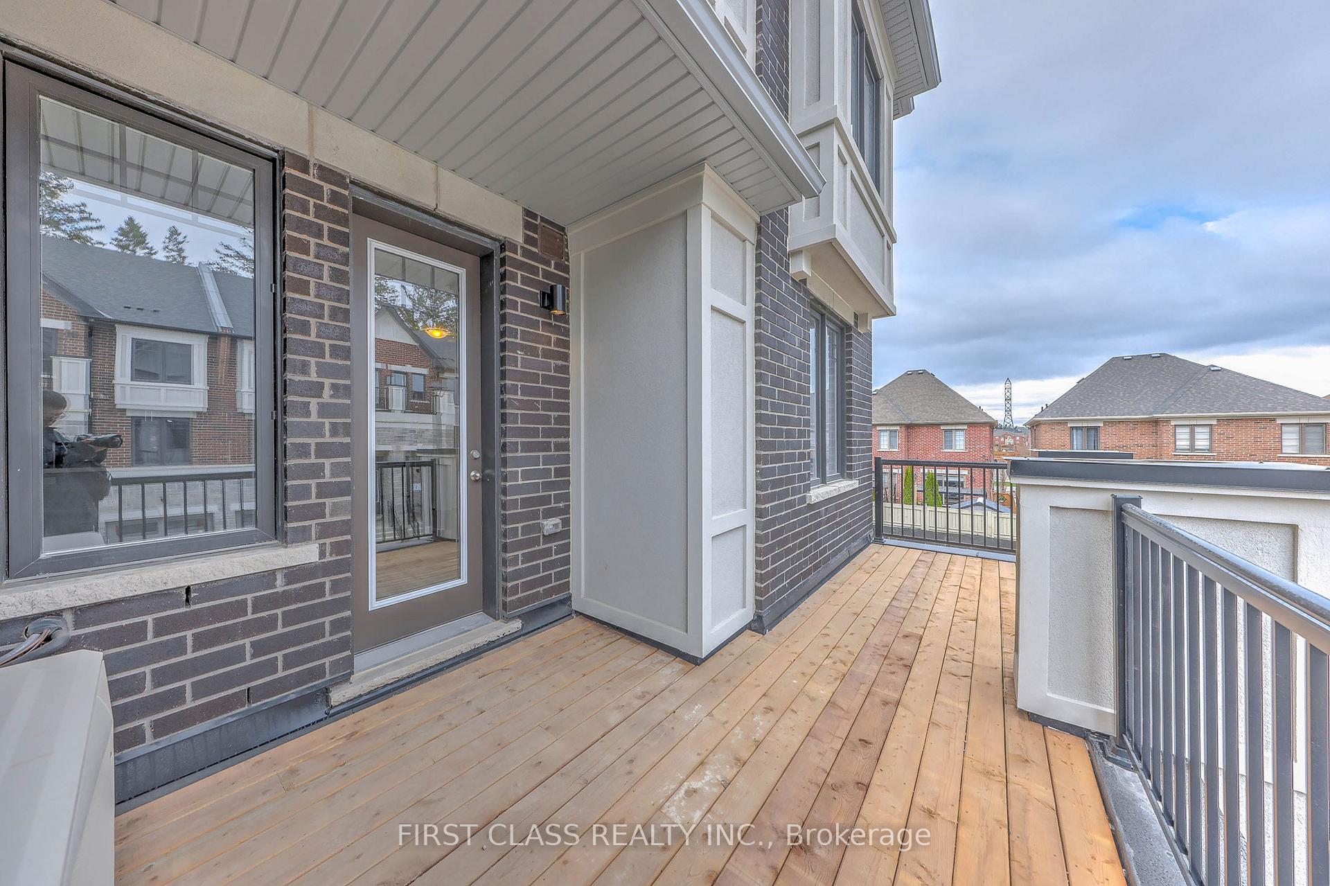 Photo 18 of 23 Pierre Berton Boulevard, Vaughan, Kleinburg — HOMEH