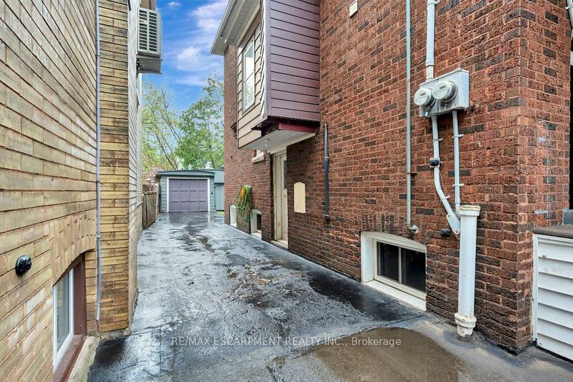 Photo 30 of 80 Spadina Avenue, Hamilton, Stipley — HOMEH