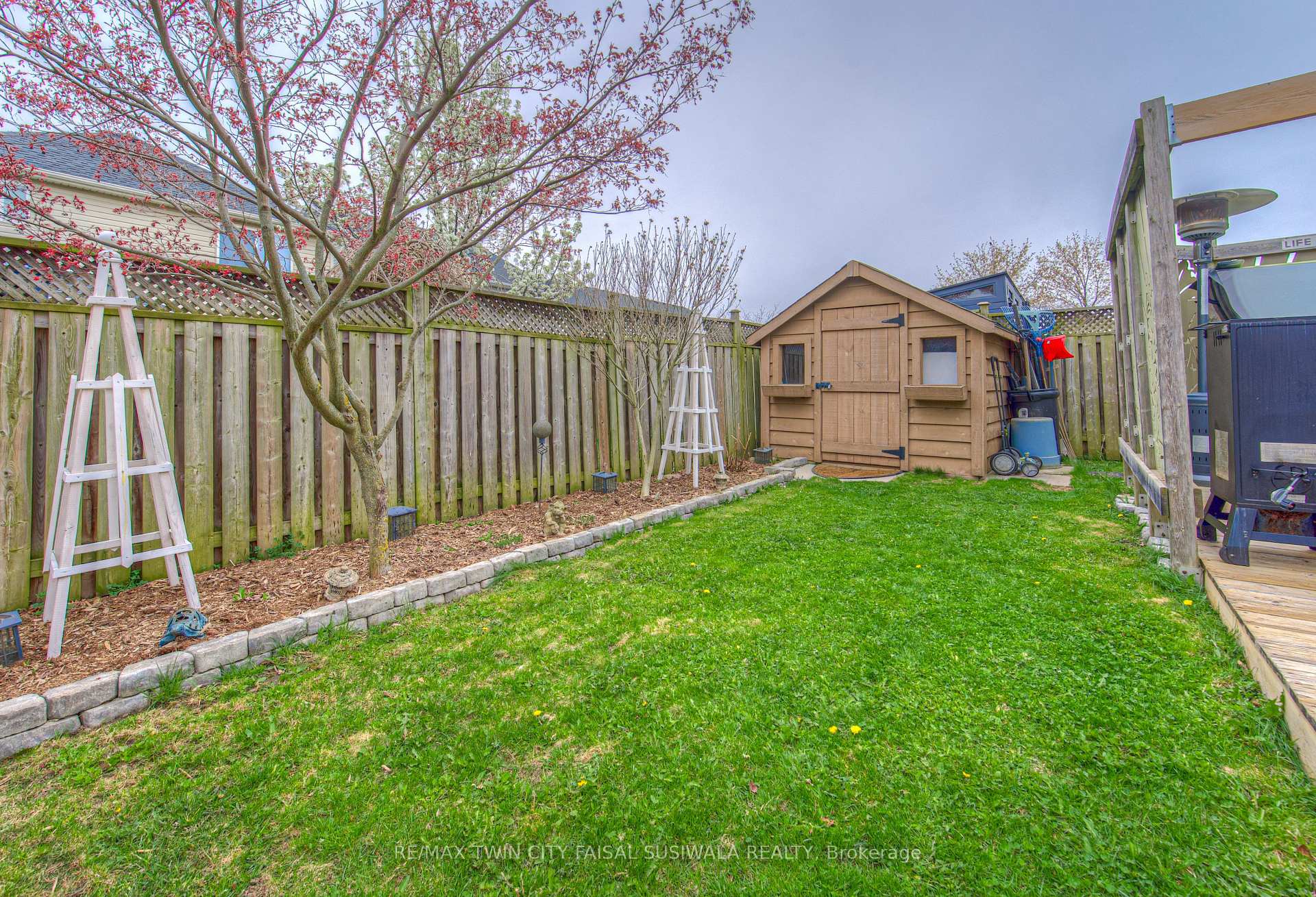 Photo 8 of 87 Bartleman Crescent, Cambridge — HOMEH