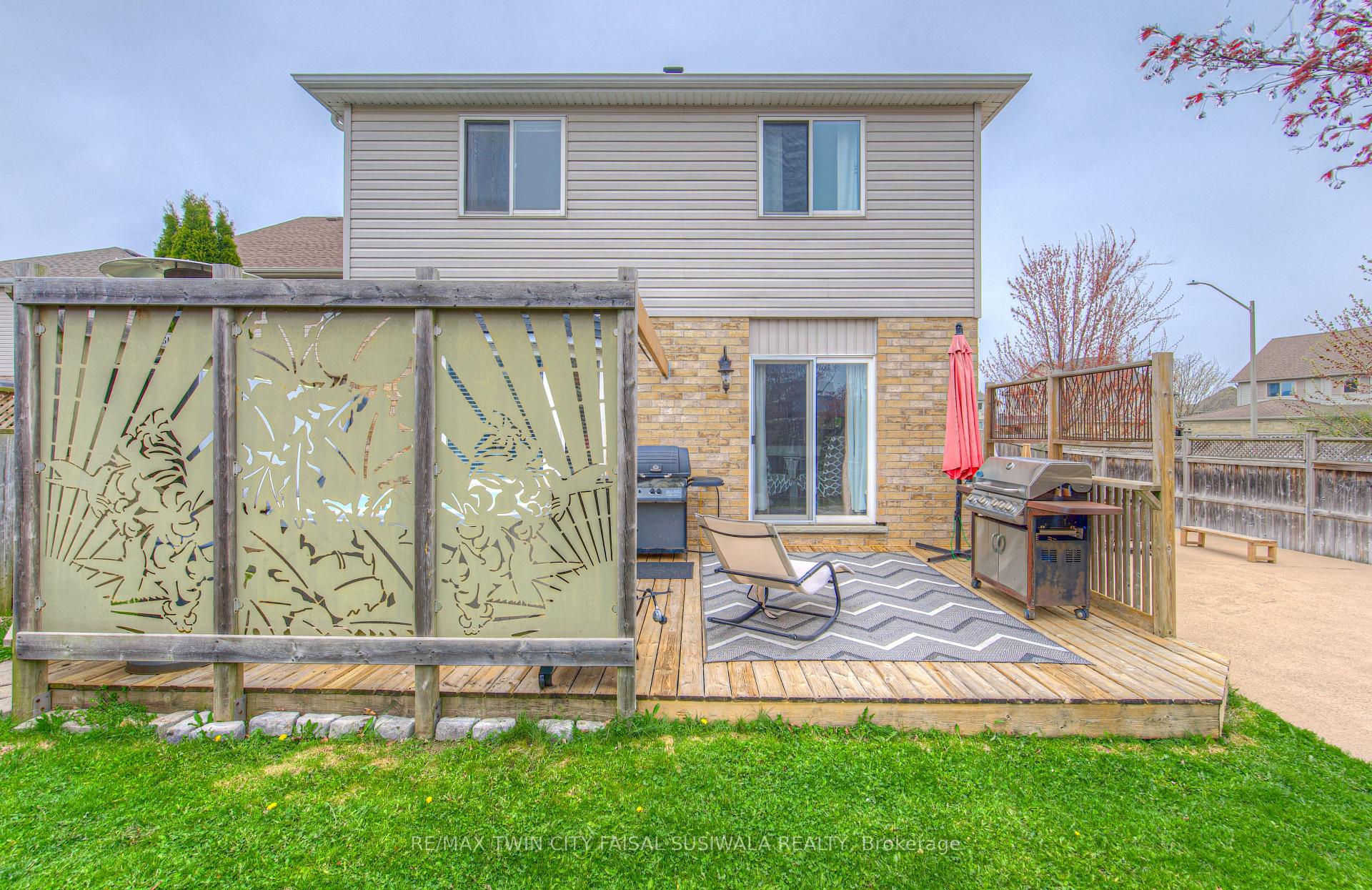 Photo 13 of 87 Bartleman Crescent, Cambridge — HOMEH