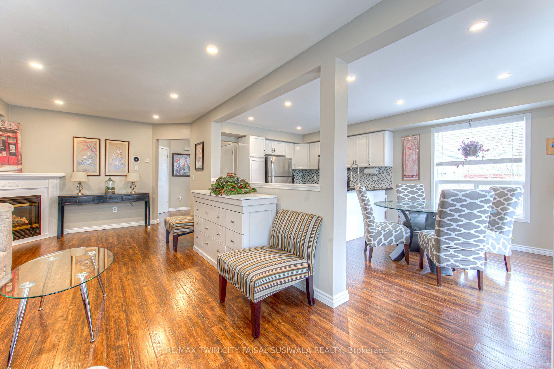 Photo 17 of 87 Bartleman Crescent, Cambridge — HOMEH
