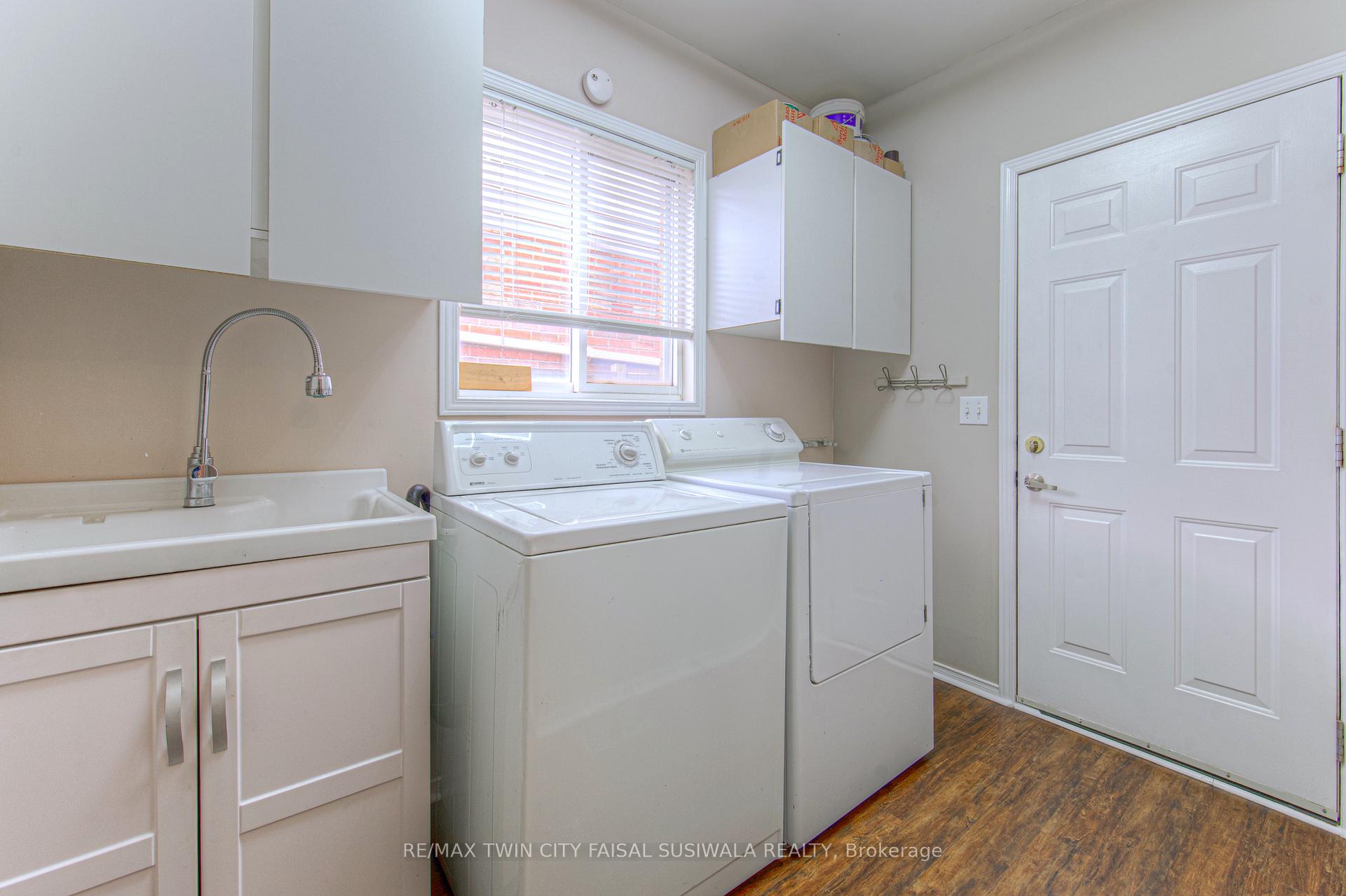Photo 34 of 87 Bartleman Crescent, Cambridge — HOMEH
