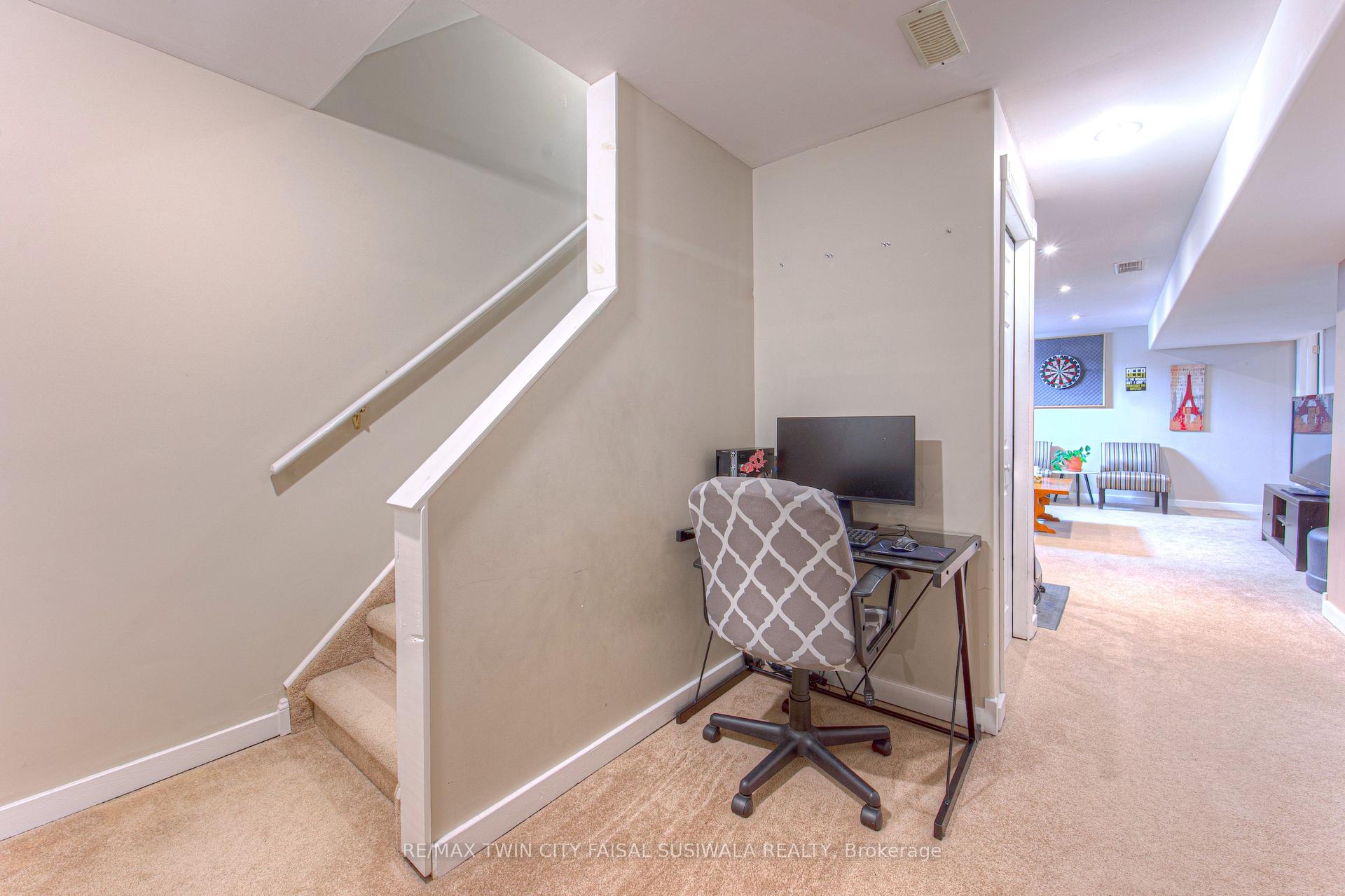 Photo 32 of 87 Bartleman Crescent, Cambridge — HOMEH