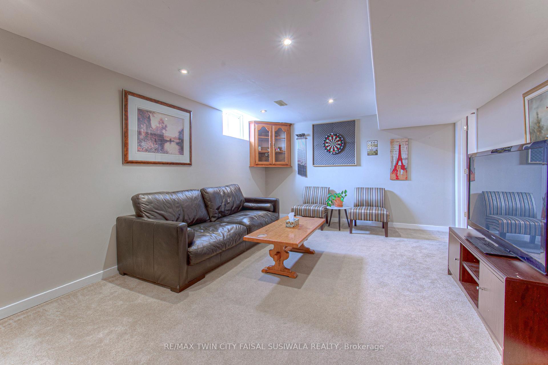 Photo 39 of 87 Bartleman Crescent, Cambridge — HOMEH