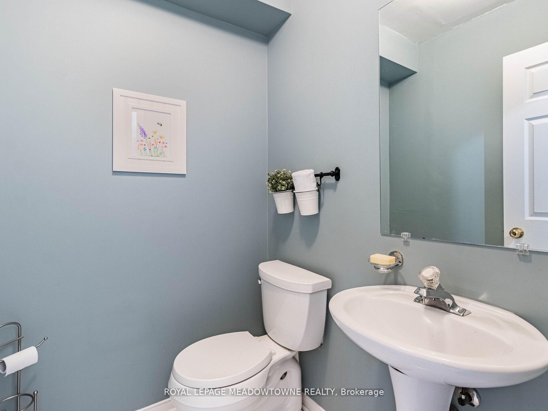 Photo 10 of 73 Townley Crescent, Brampton, Heart Lake West — HOMEH