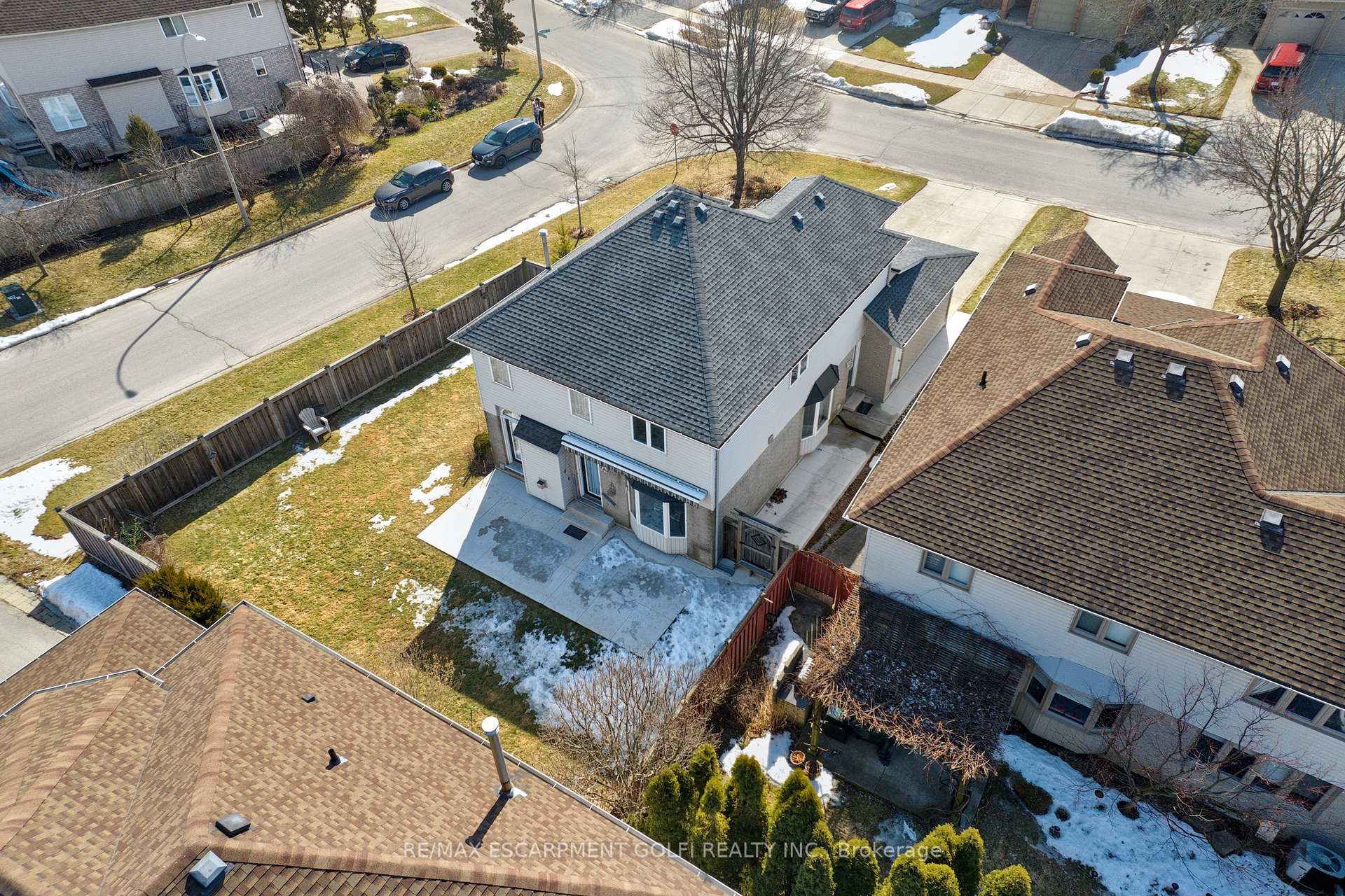 Photo 39 of 22 Bridgeport Crescent, Hamilton, Meadowlands — HOMEH