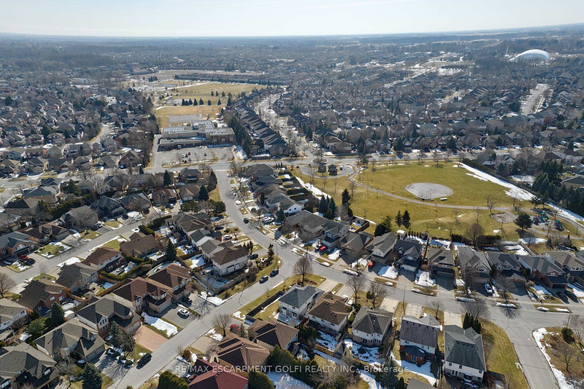 Photo 40 of 22 Bridgeport Crescent, Hamilton, Meadowlands — HOMEH