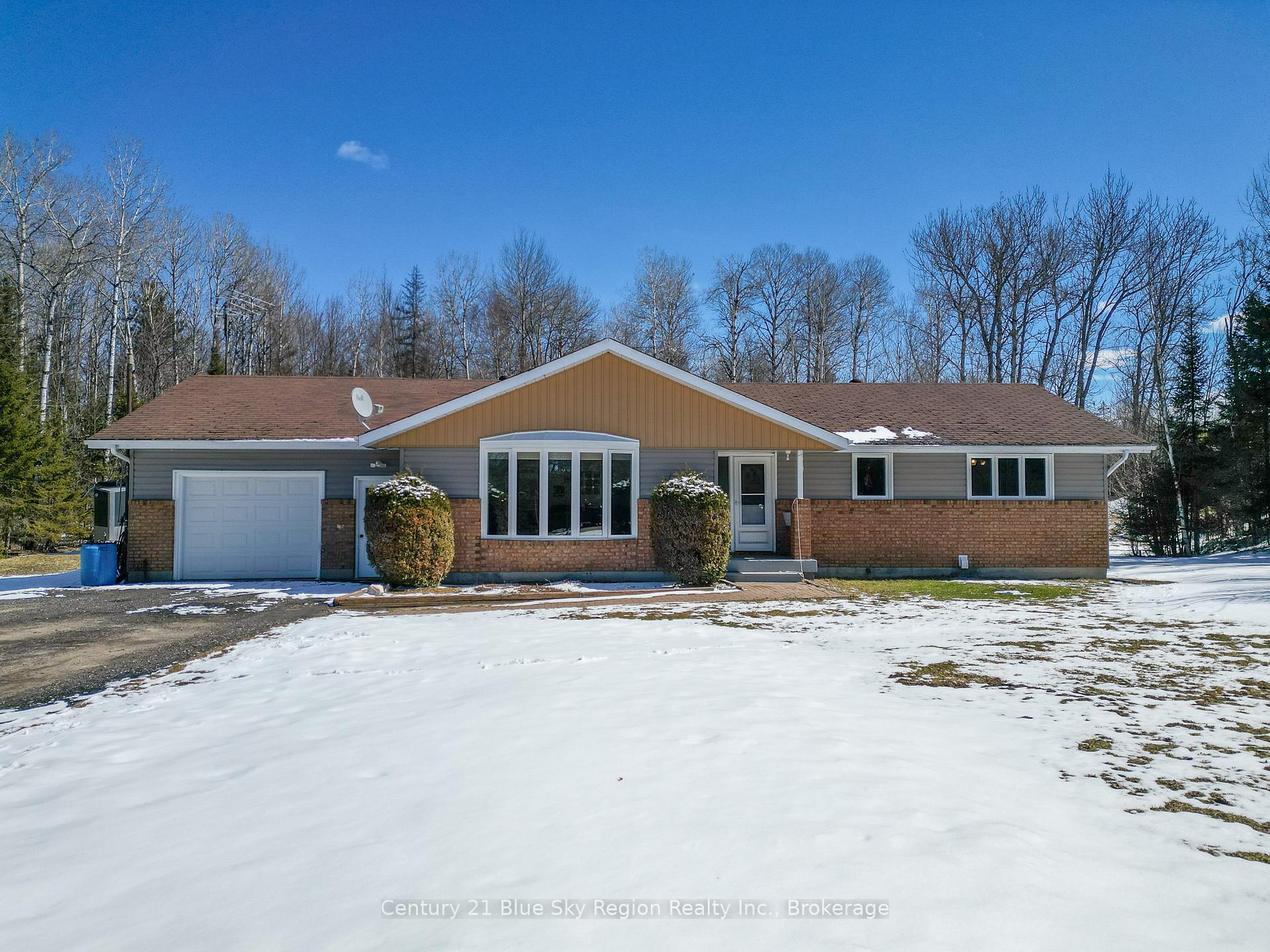 Photo 1 of 98 Meadow Drive, East Ferris, Corbeil — HOMEH