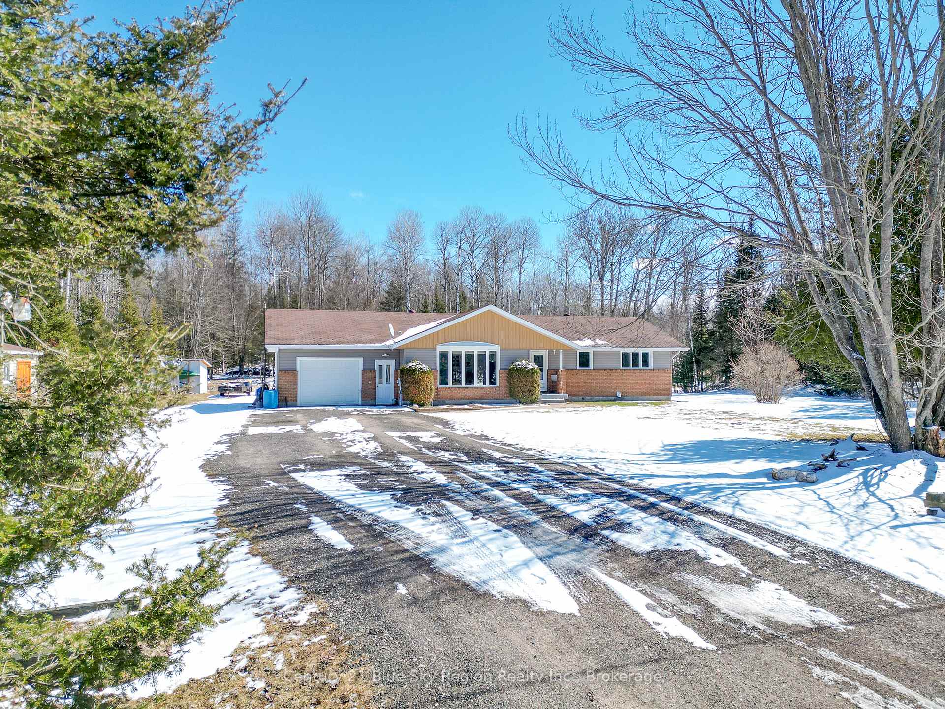 Photo 6 of 98 Meadow Drive, East Ferris, Corbeil — HOMEH