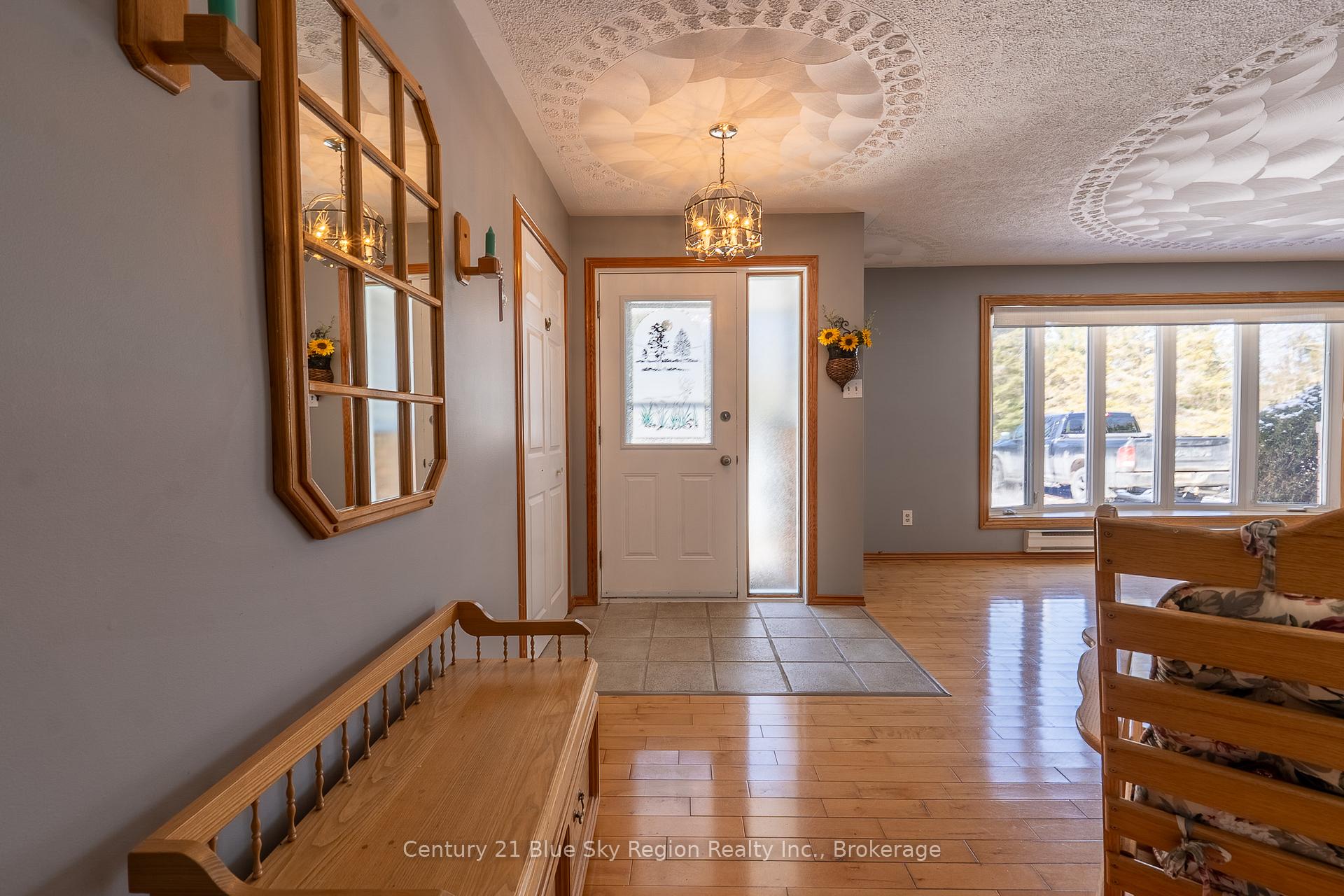 Photo 5 of 98 Meadow Drive, East Ferris, Corbeil — HOMEH